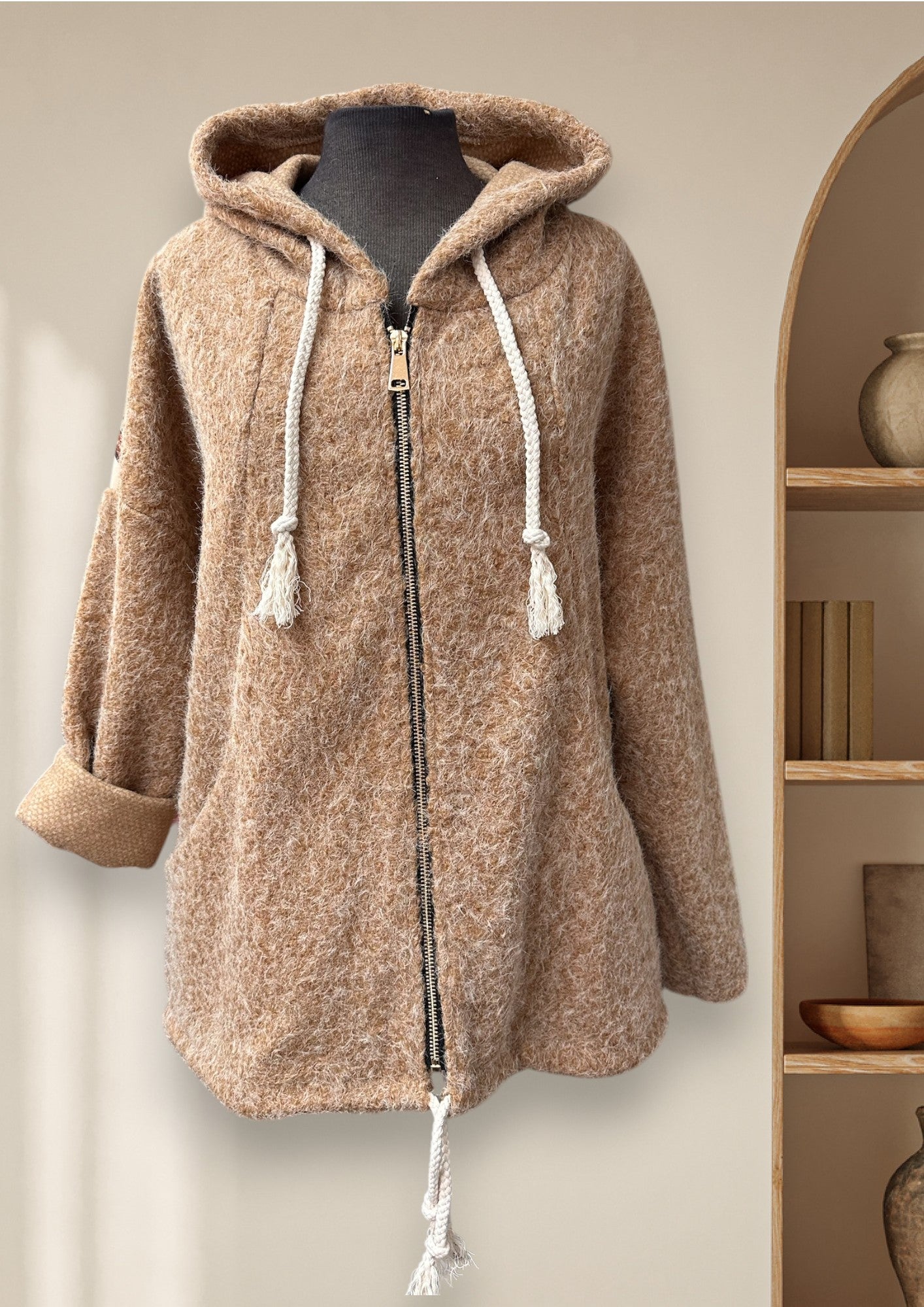 Manteau avec motif de chaînes au dos