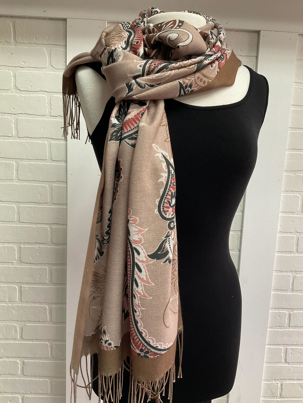 Nouveauté Foulard Automne / Hiver 2023 / 2024