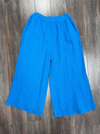 Pantalon en lin avec boutons bois décoratifs
