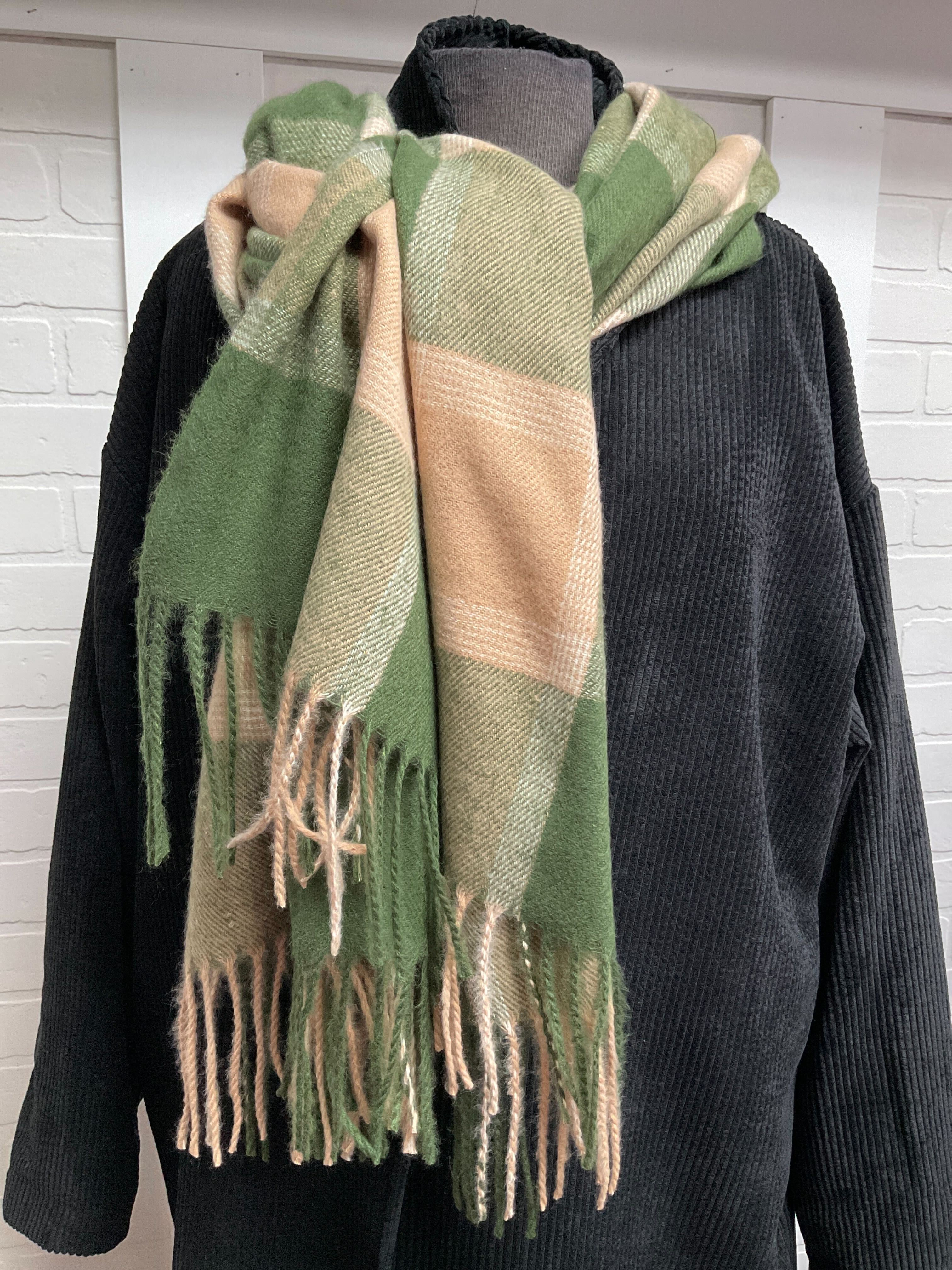Nouveauté foulard automne/hiver 2023/24