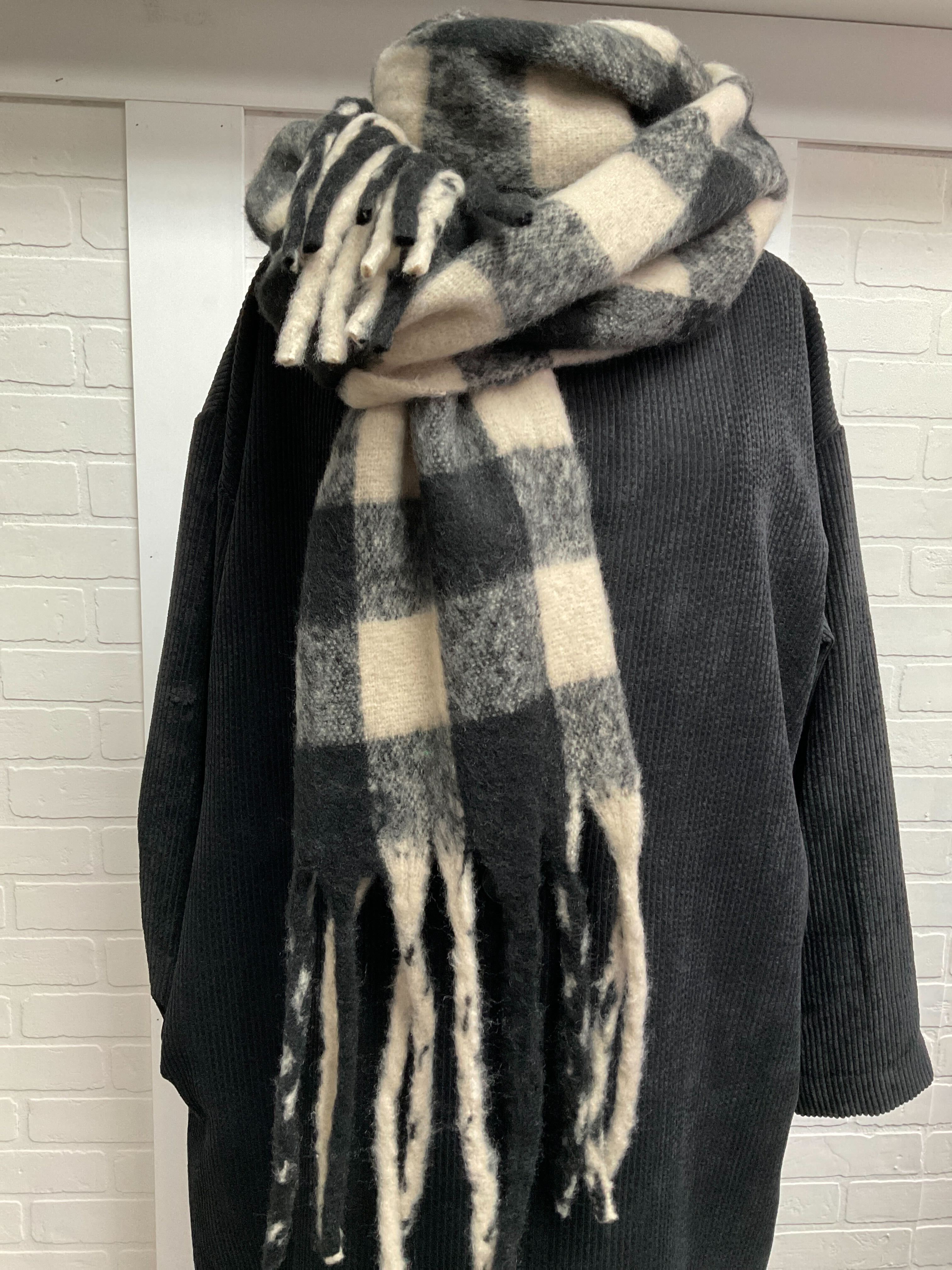 Nouveauté foulard automne/hiver 2023/24