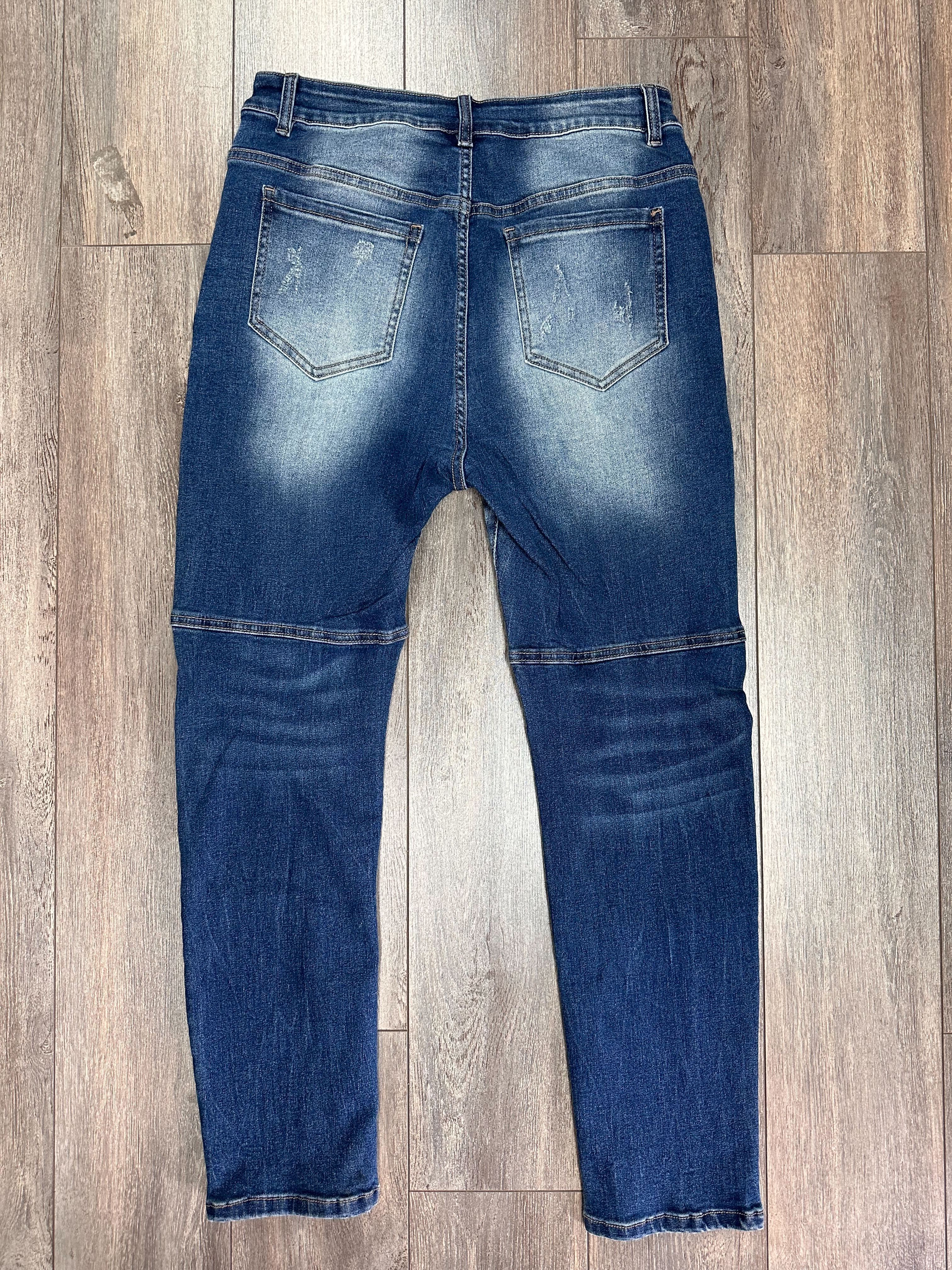 Nouveauté jeans avec fleurs noires