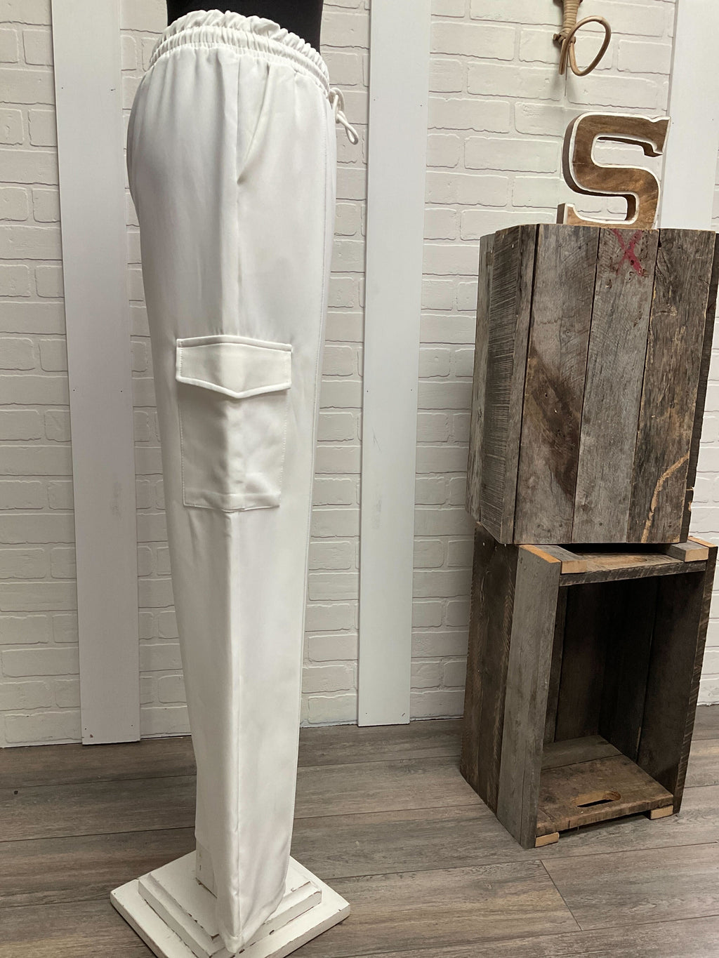 Nouveauté pantalon cargo printemps/été 2024