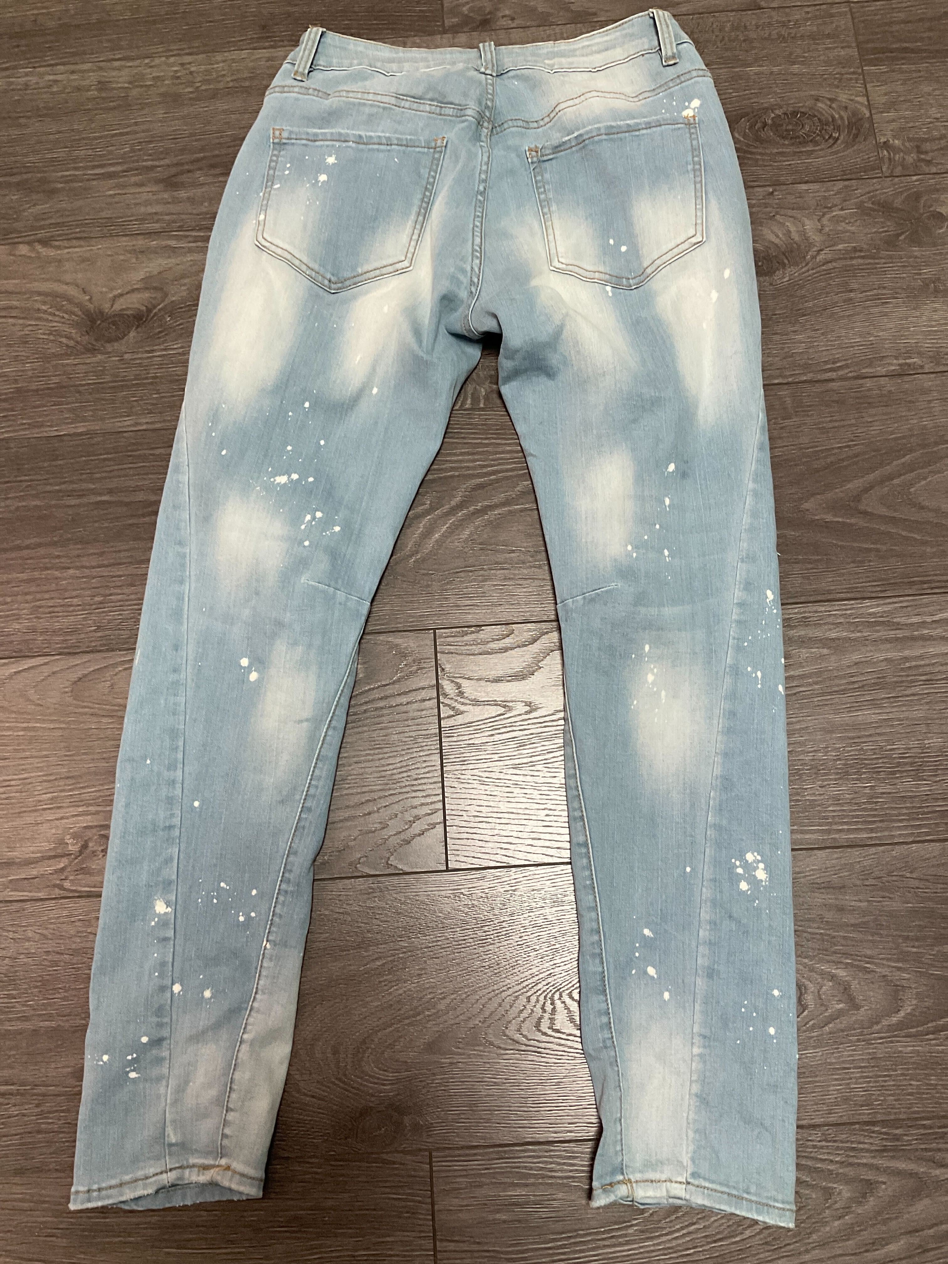 Nouveauté jeans fleurs de Couleur Printemps / Été 2024