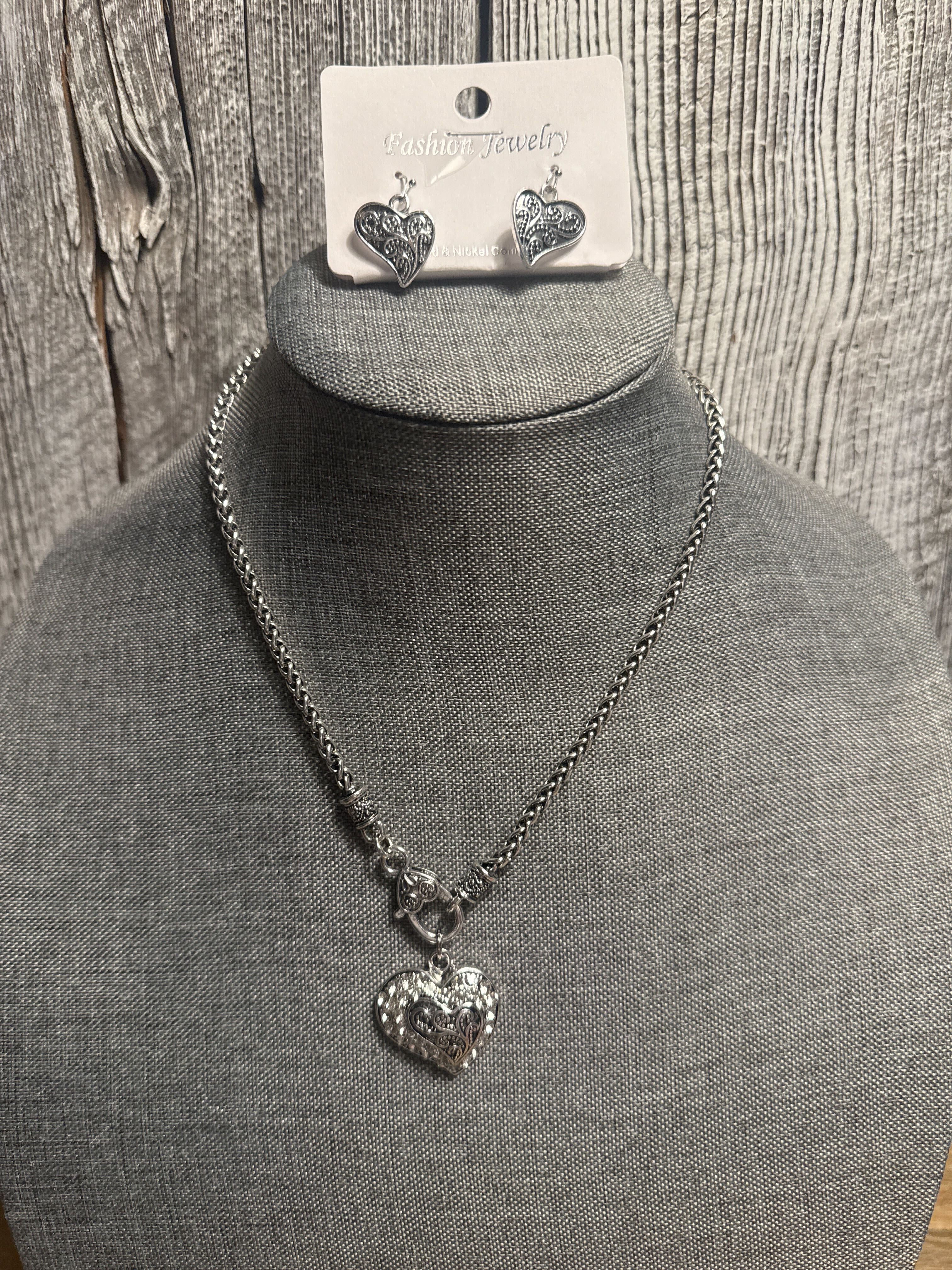 Collier Coeur et Boucle d oreille