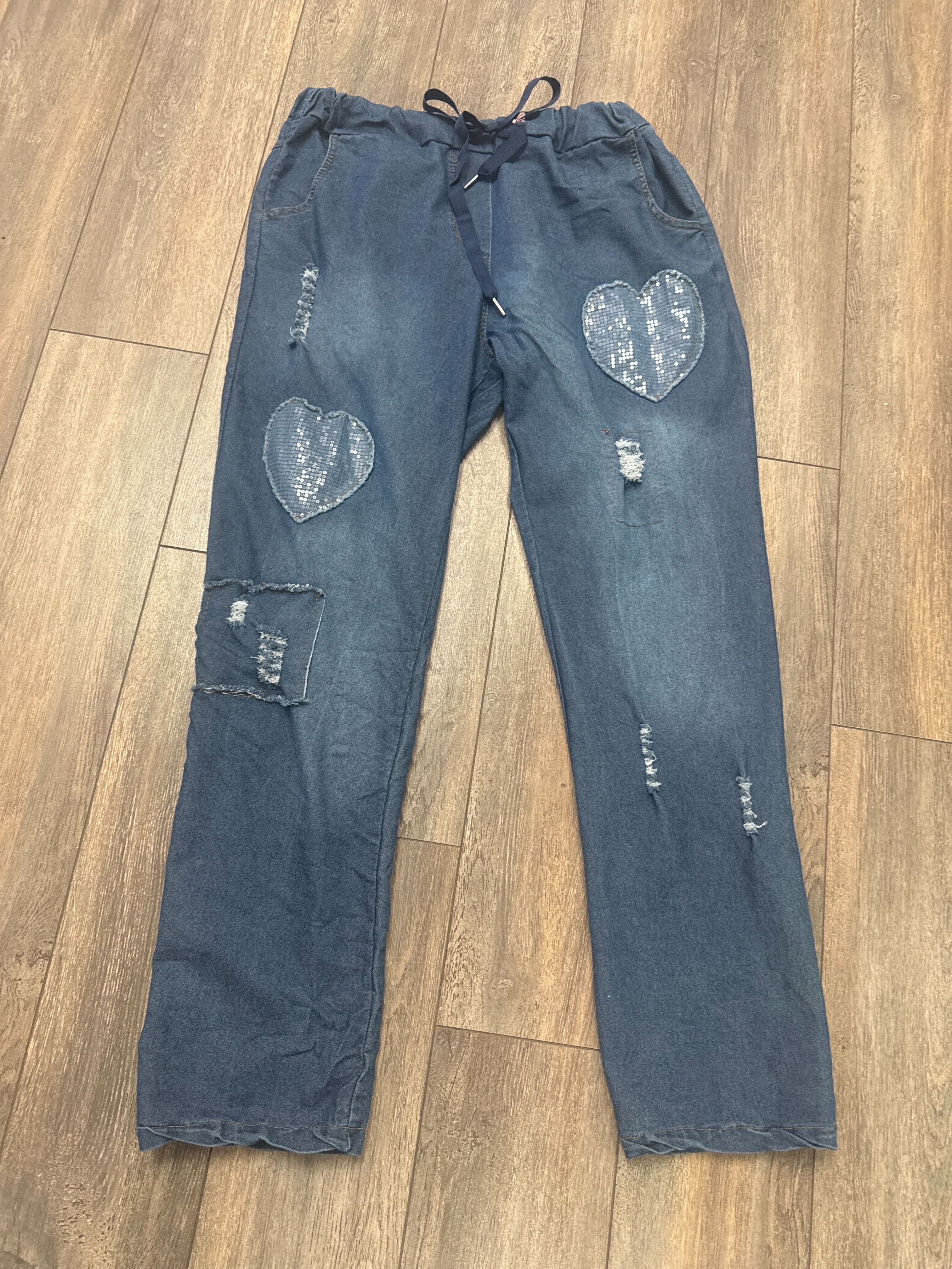 Jeans avec cœurs en paillettes