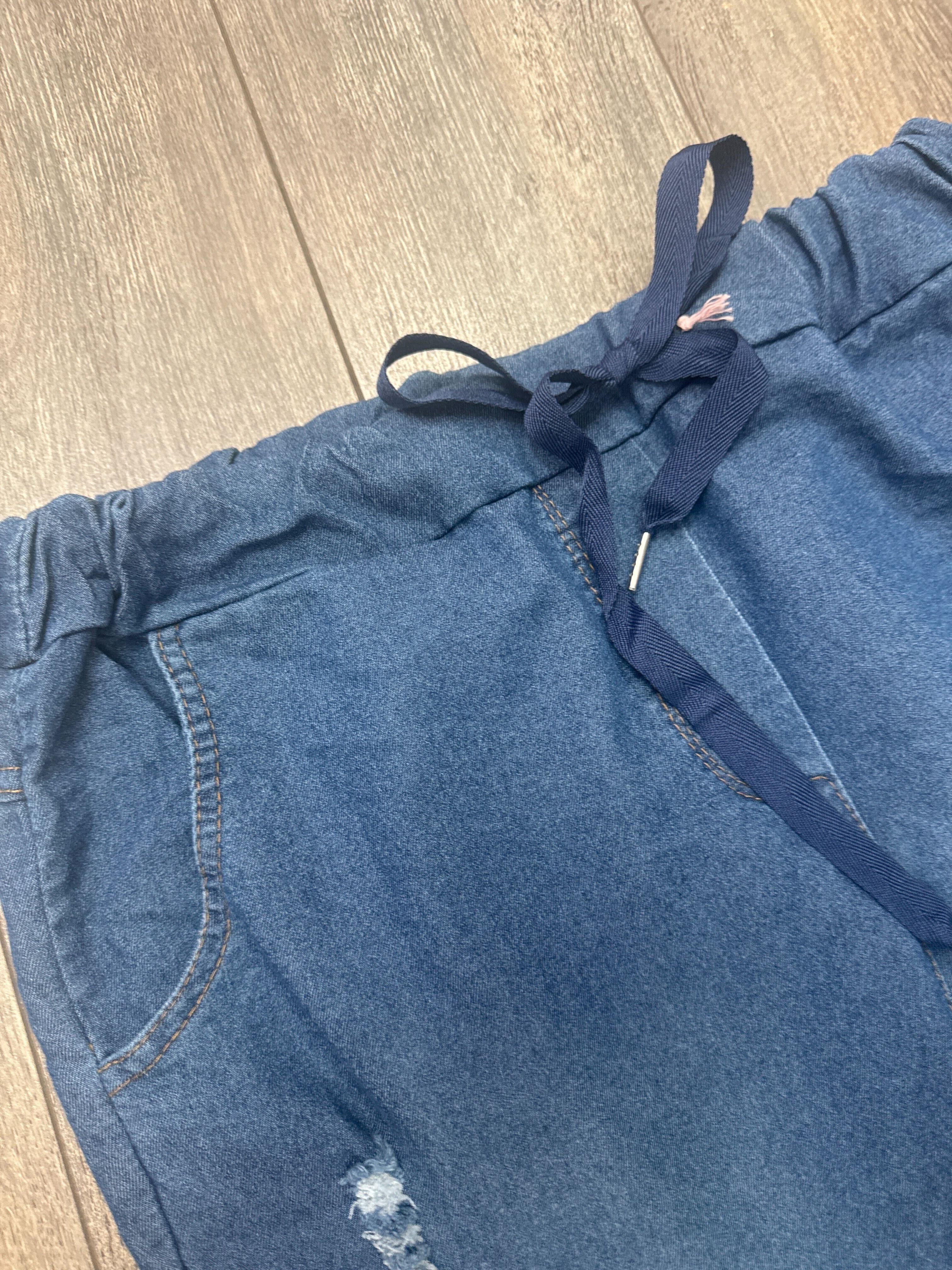 Jeans avec cœurs en paillettes