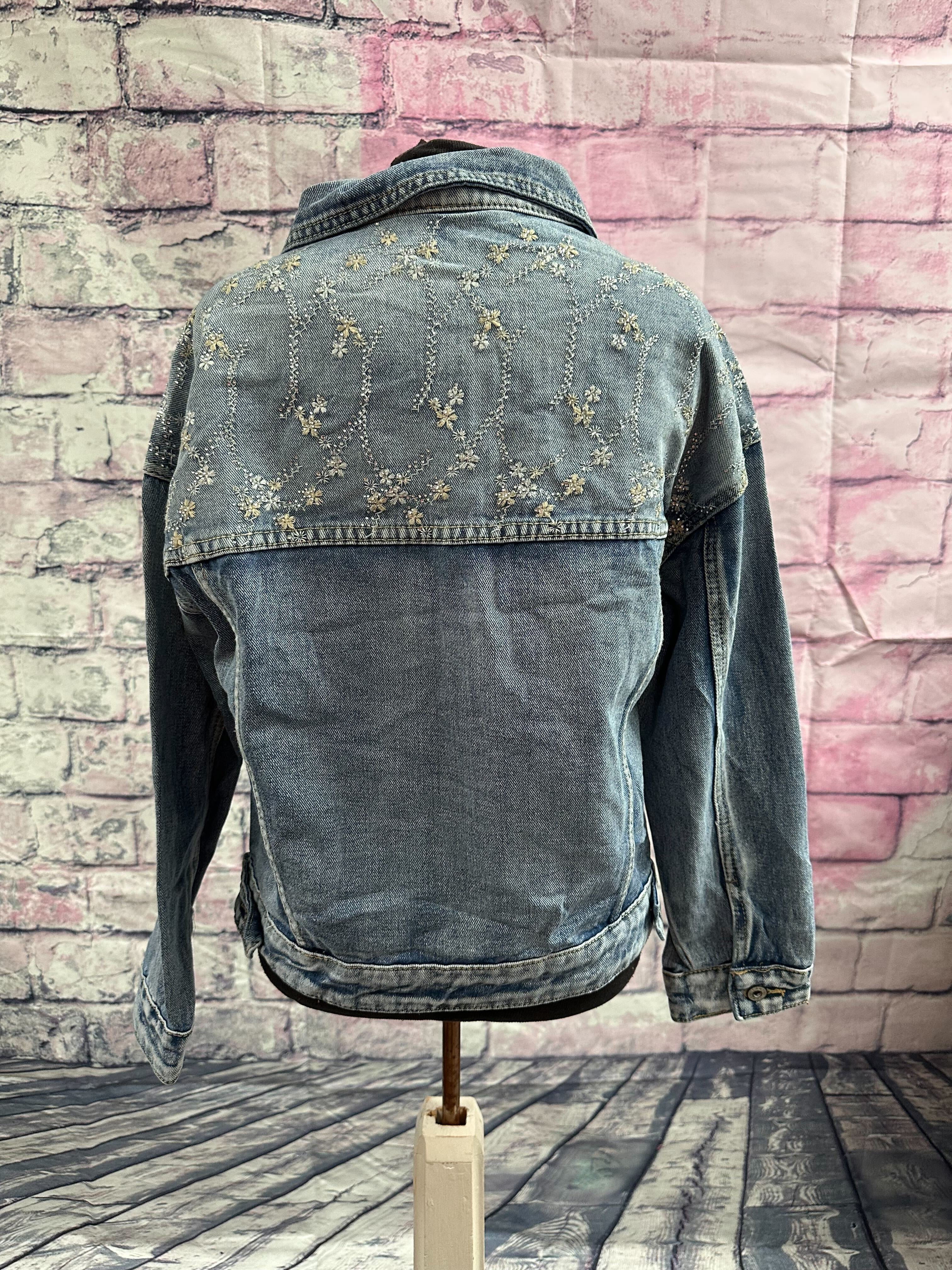 Nouveauté veste en jeans- BOUTIQUE SYLBELLE