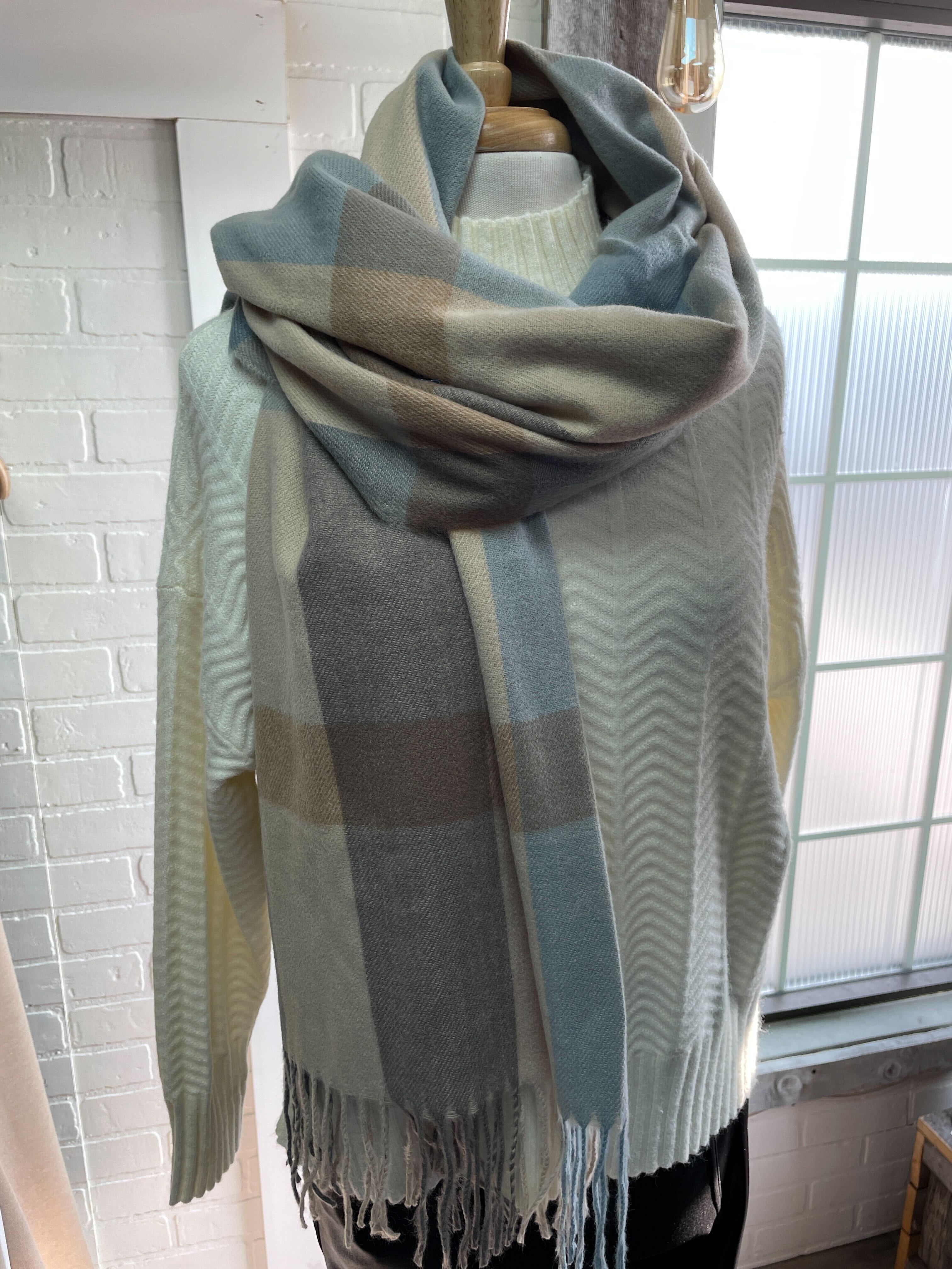 Nouveauté foulard automne/hiver 2023/24