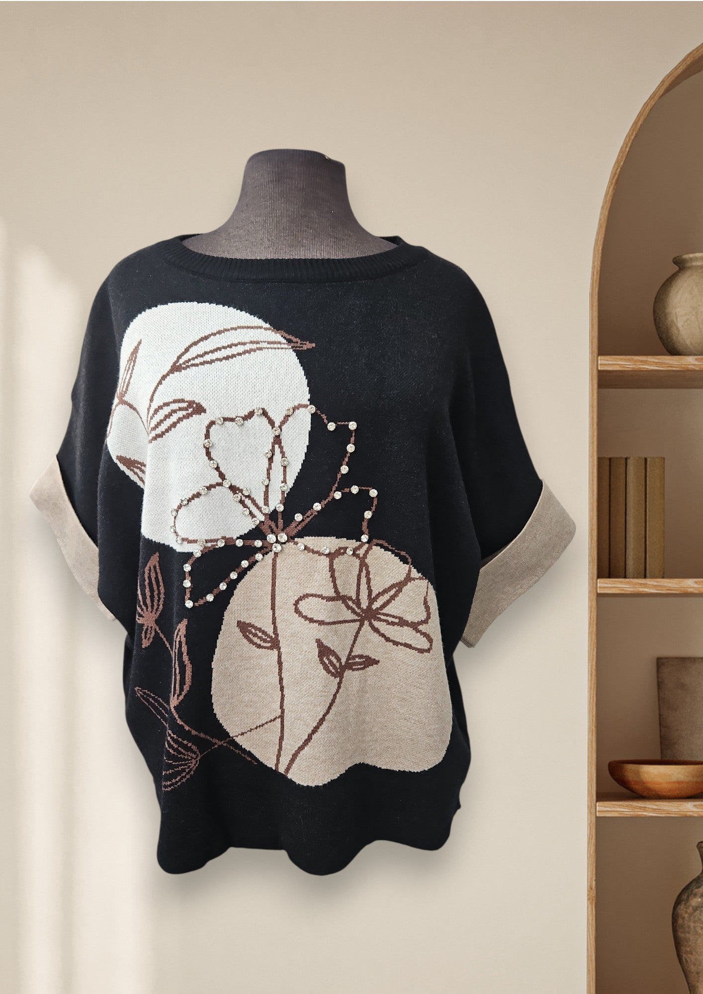 Chandail avec motif de fleur (et diamants)
