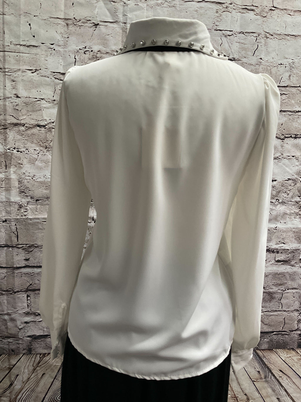 Nouveauté chemise avec cravate automne/hiver 2024-2025- BOUTIQUE SYLBELLE