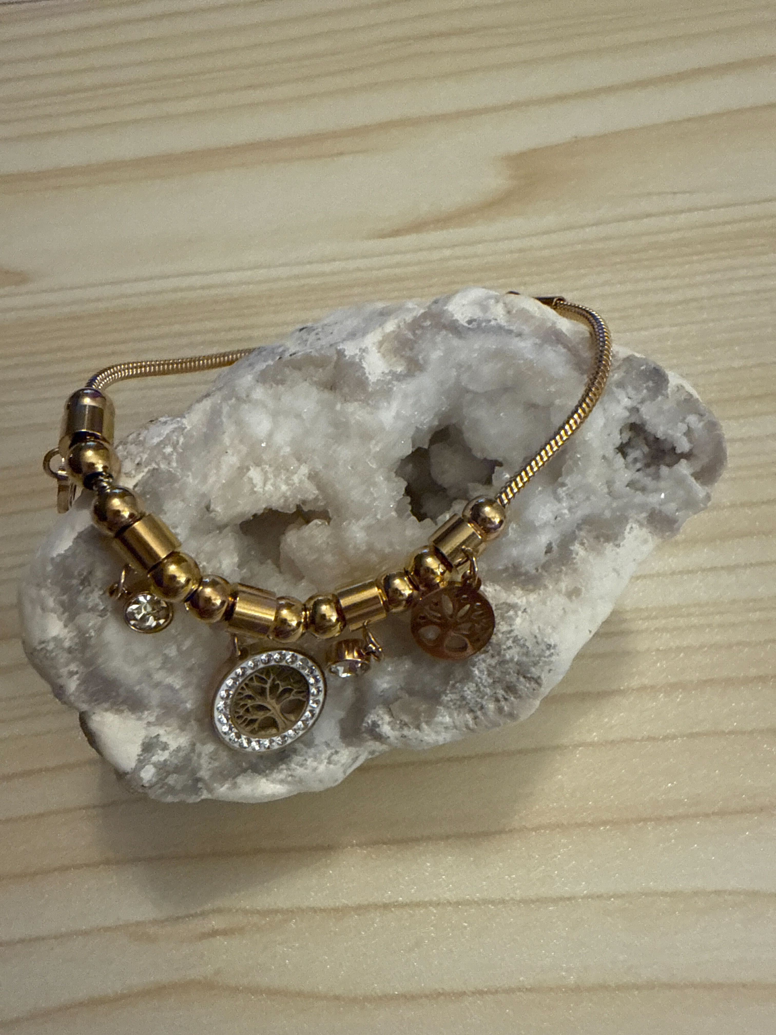 Bracelet