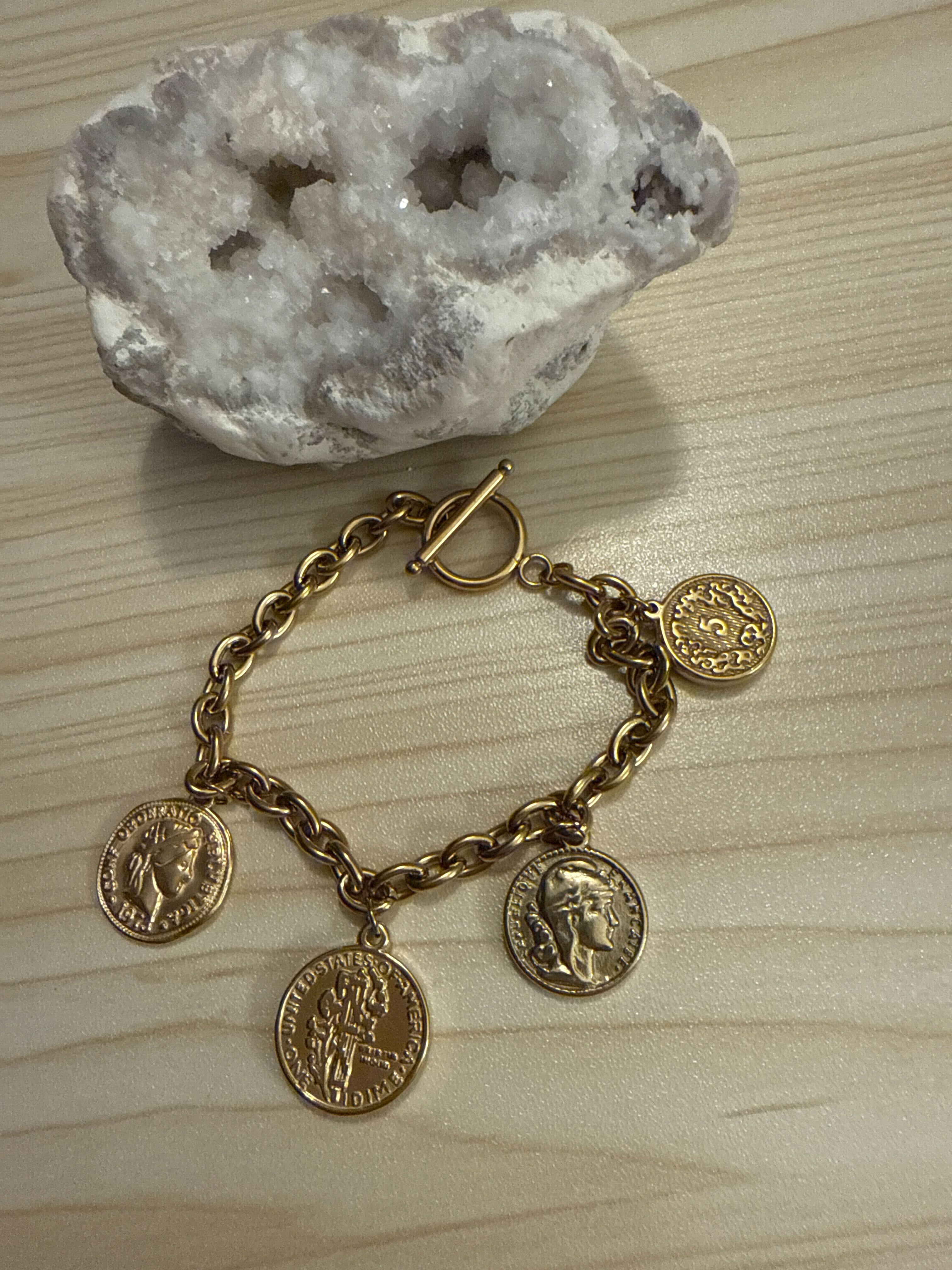 Bracelet