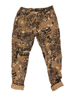 Pantalon motif léopard et écriture