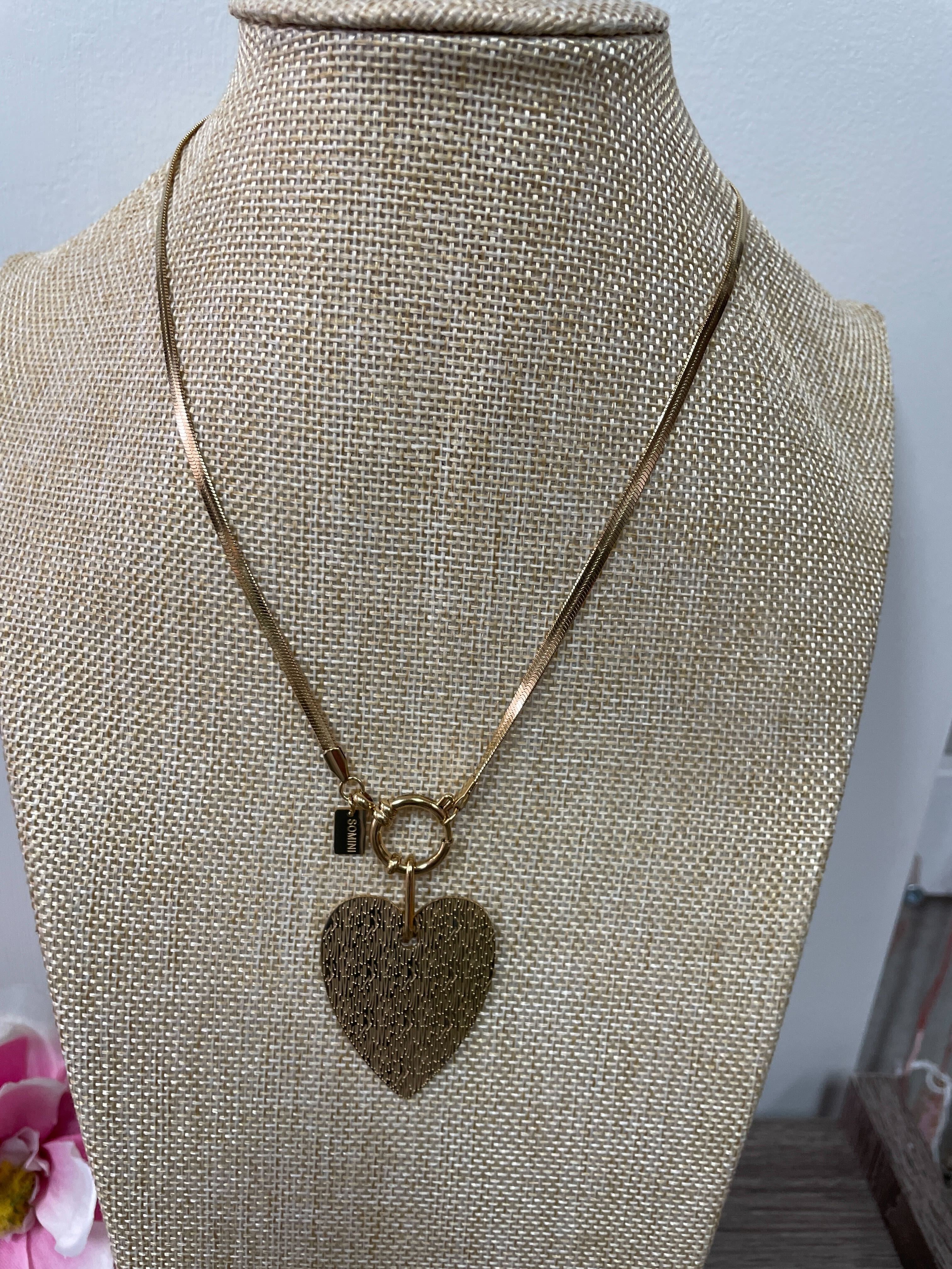Collier avec pendentif coeur