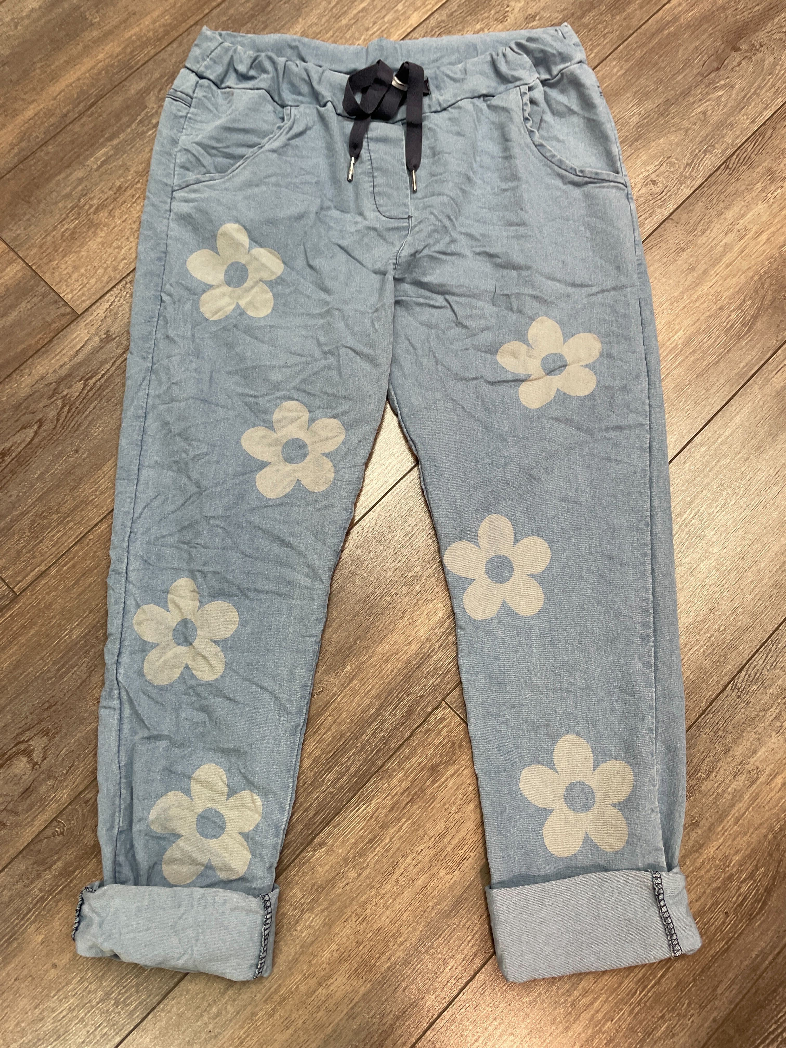 Nouveauté jeans avec fleurs printemps/été 2024