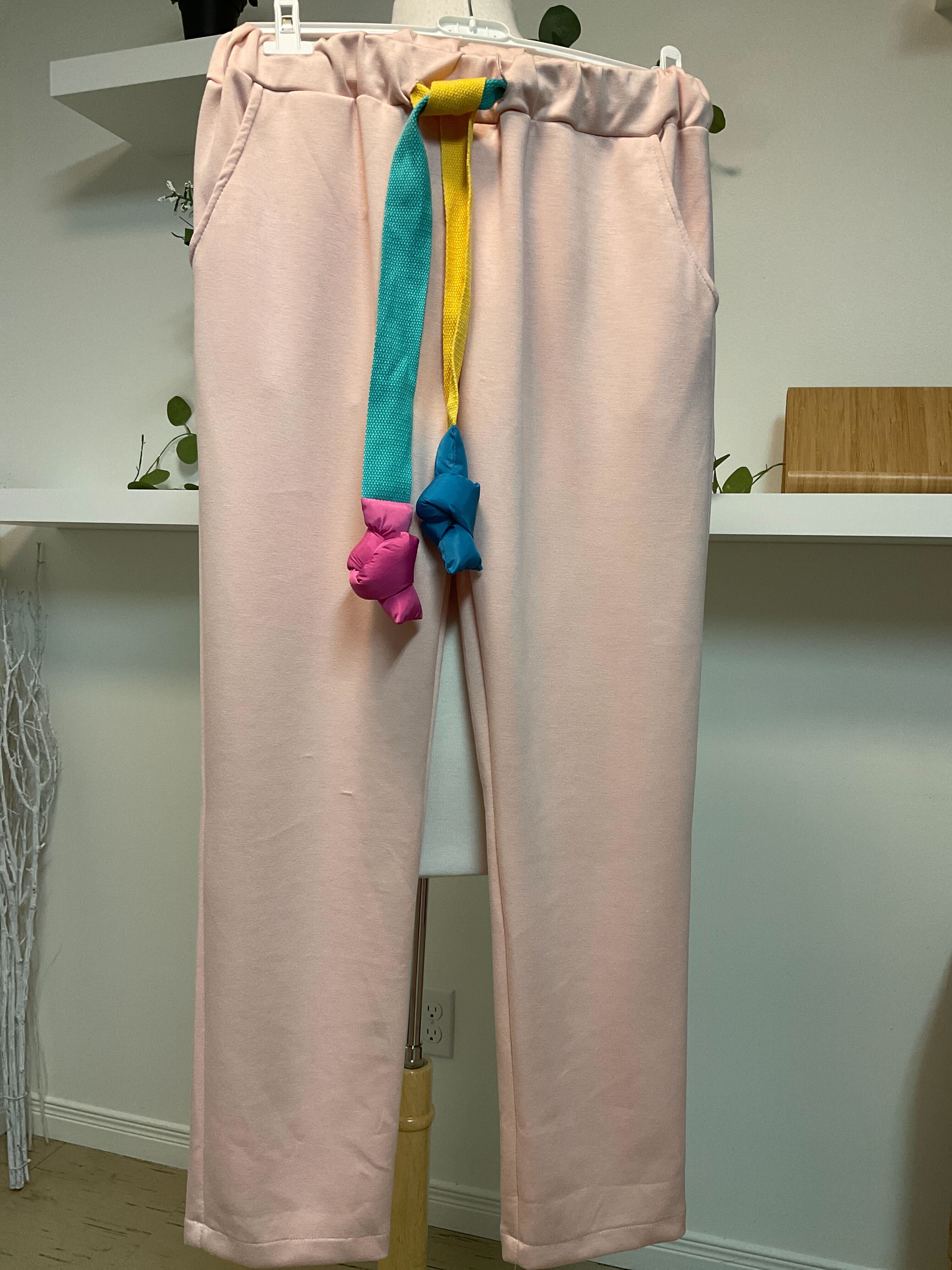 Pantalon avec corde coloré