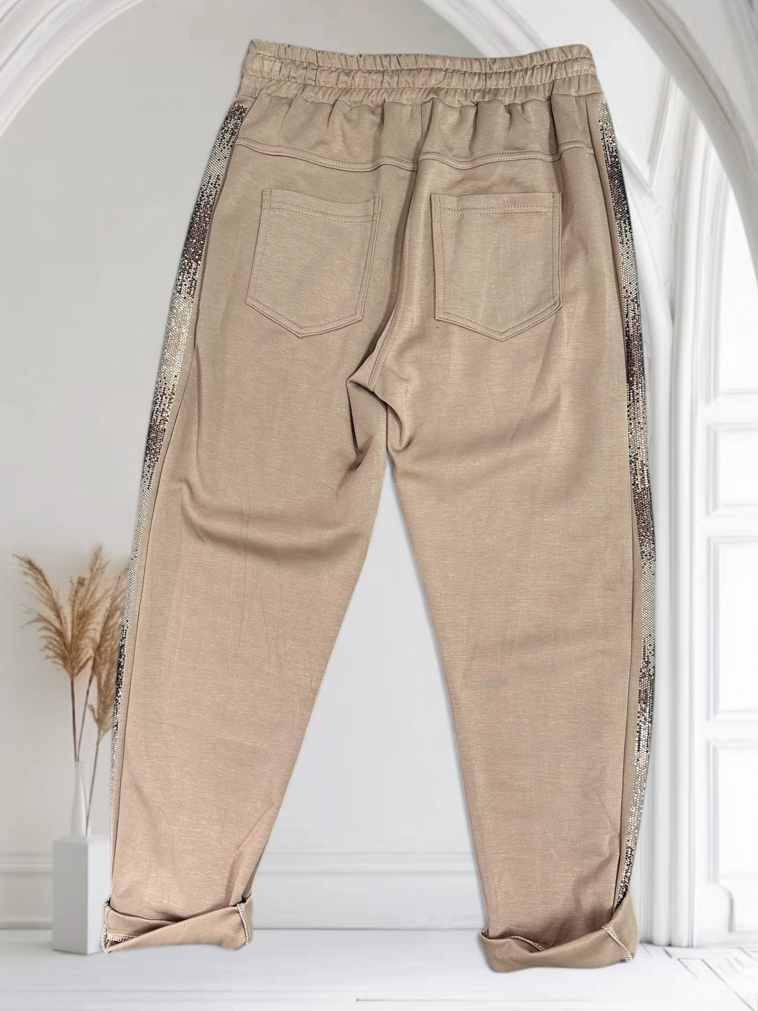 Pantalon avec bandes brillantes