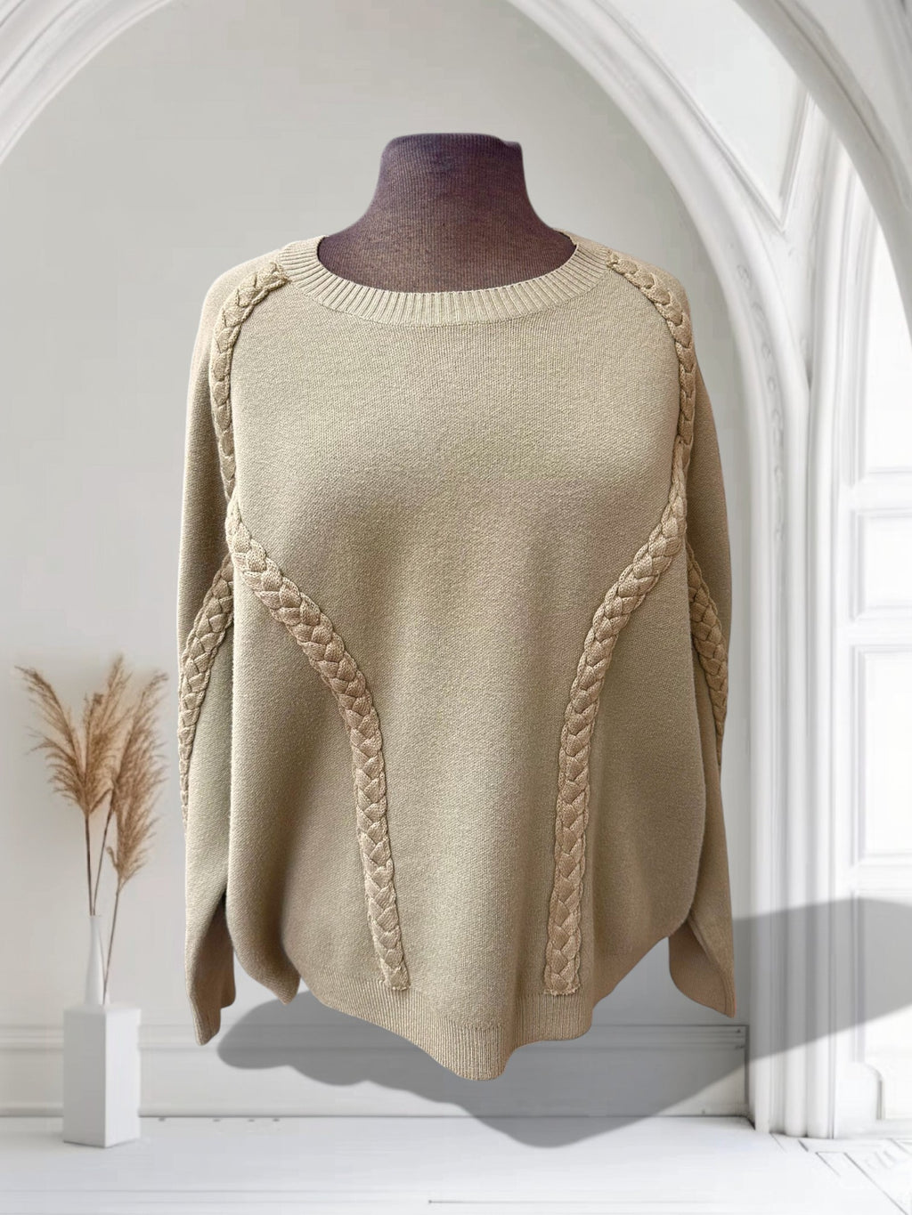 Chandail avec bandes tressées