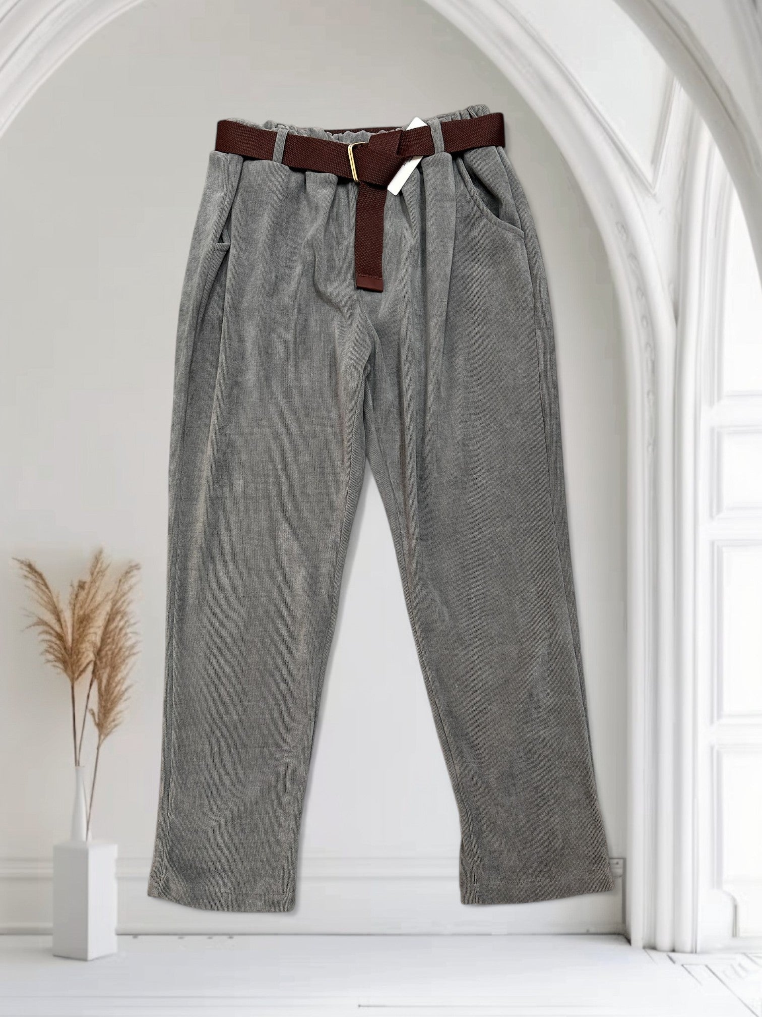 Pantalon côtelé avec ceinture