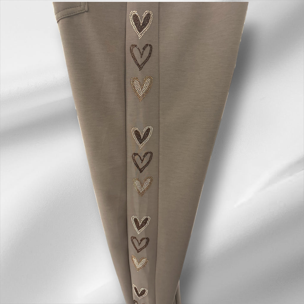 Pantalon avec cœur brillants sur les côtés