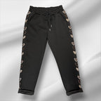 Pantalon avec cœur brillants sur les côtés