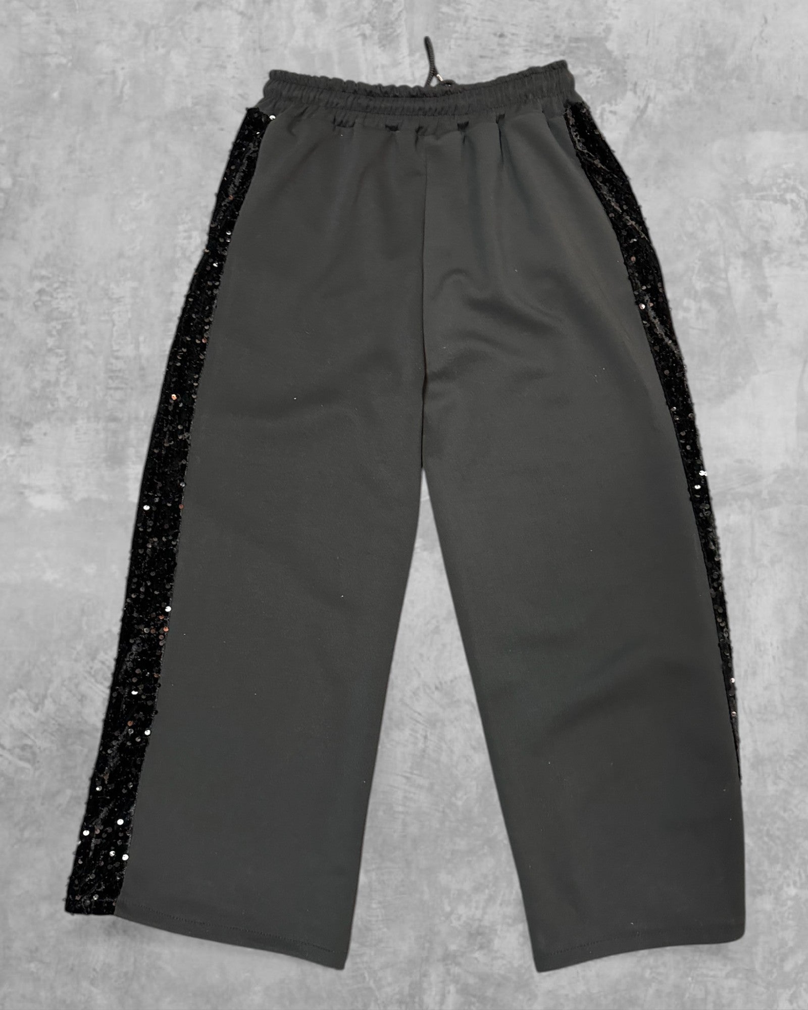 Pantalon avec bandes brillantes sur les côtés