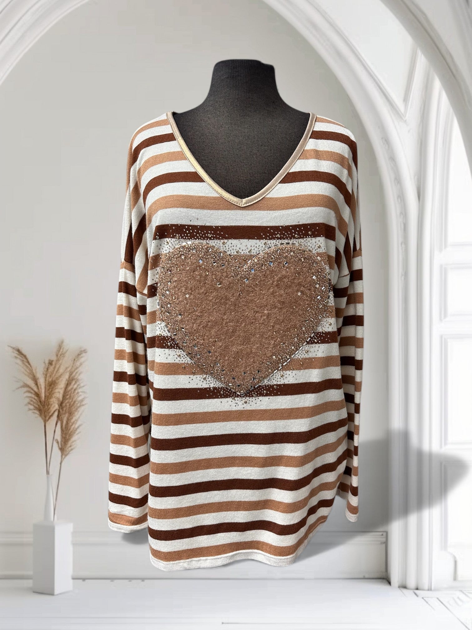 Chandail rayé avec coeur