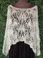 Chandail troué style crochet