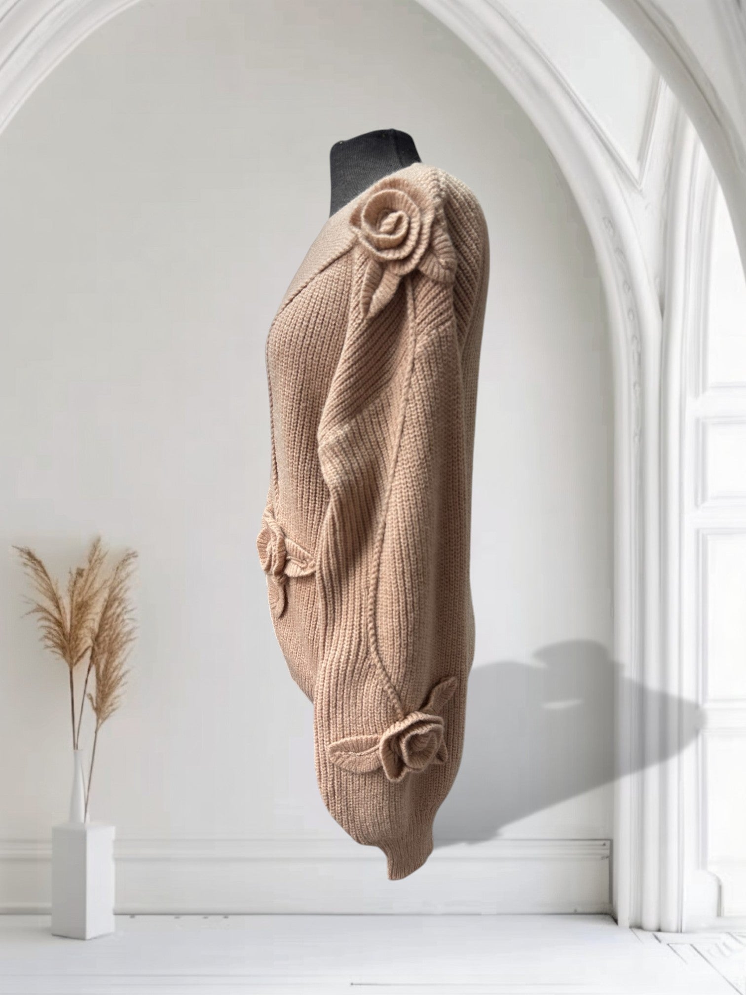 Chandail en laine avec fleurs 3D