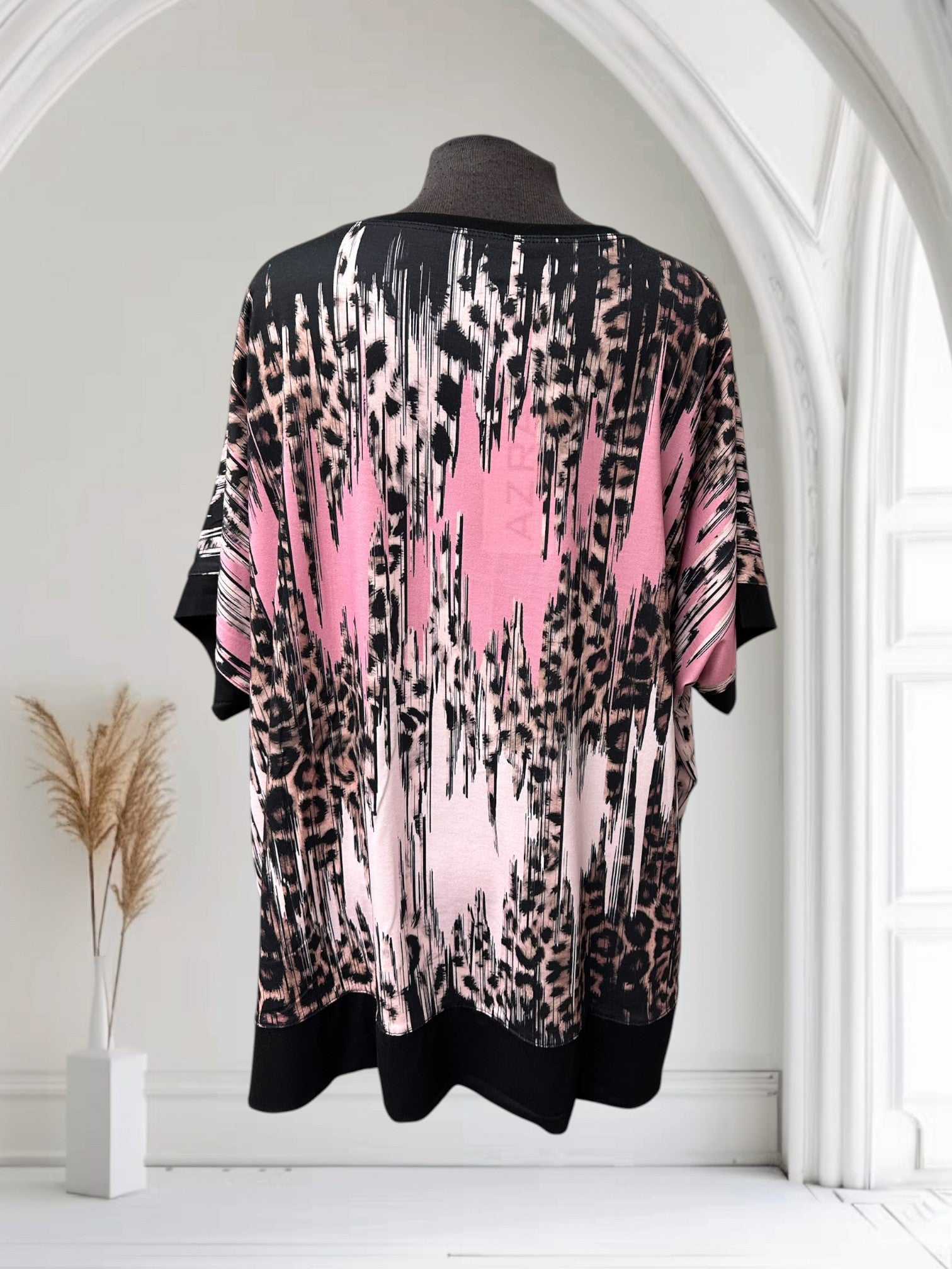 Chandail (léopard et brillants)