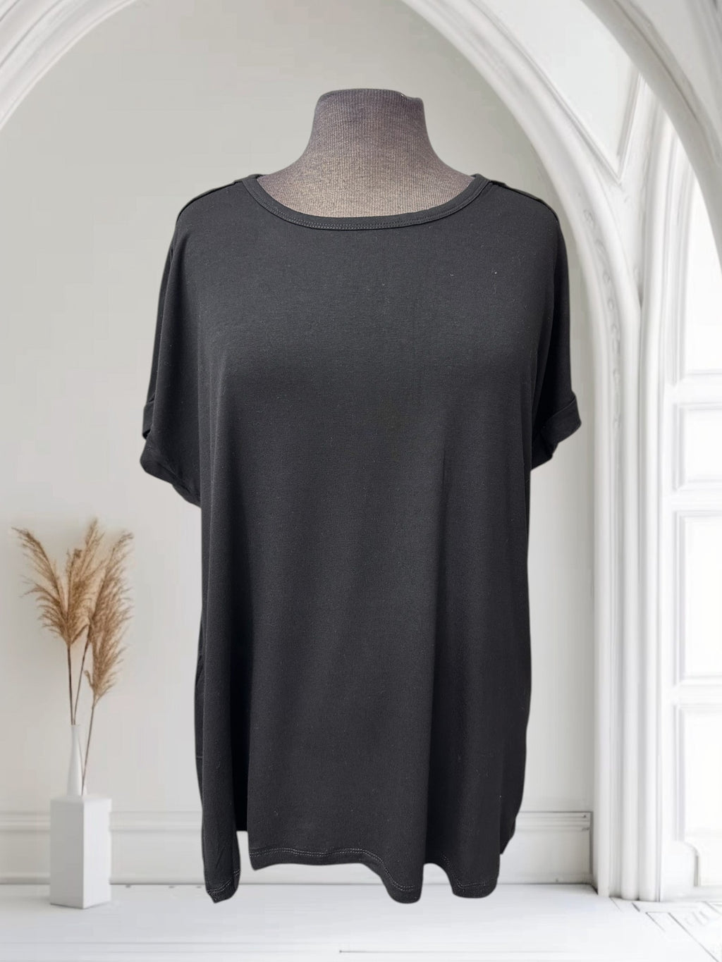 T-shirt avec boutons sur les épaules