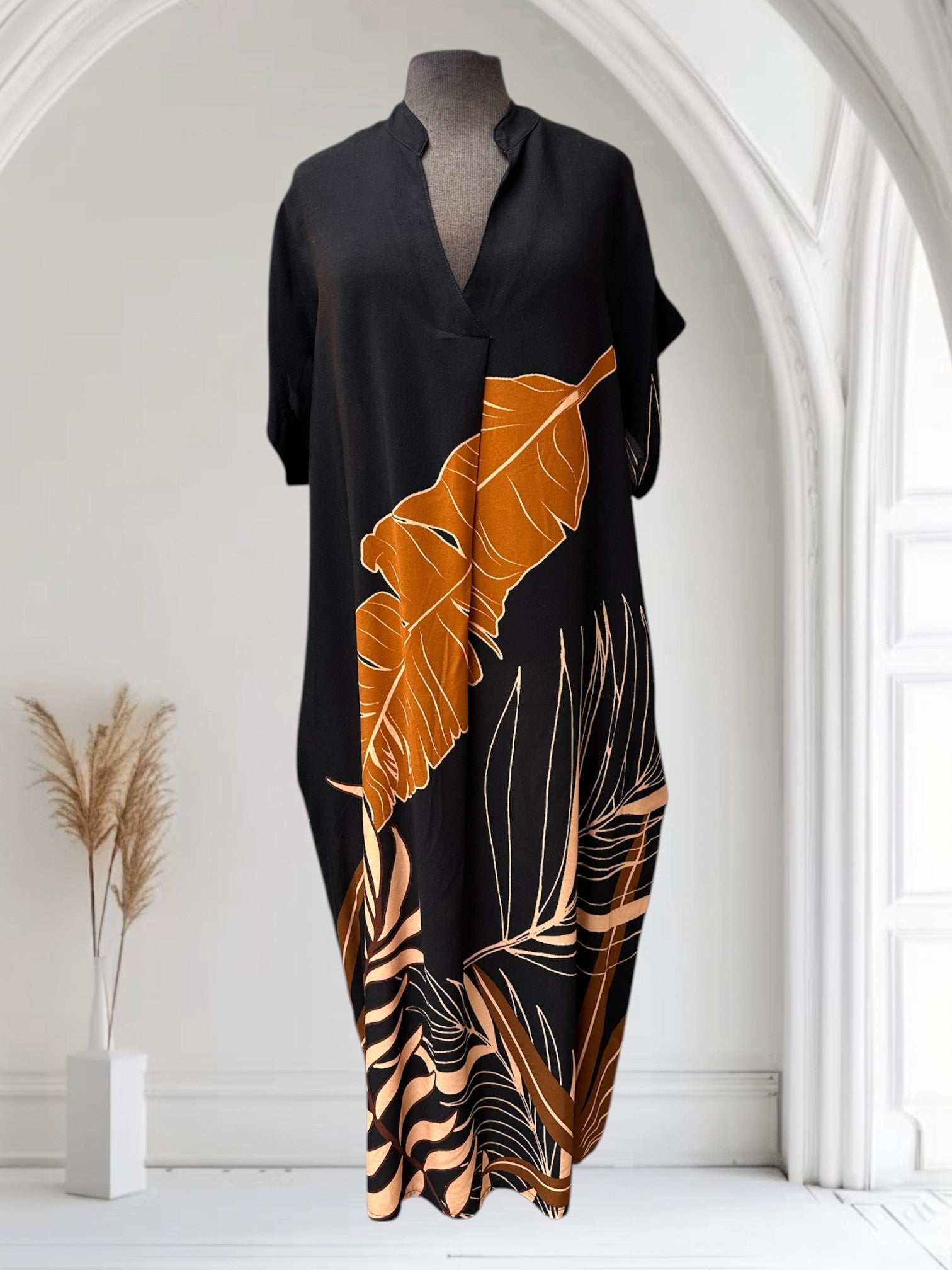 Robe (motifs tropicaux)