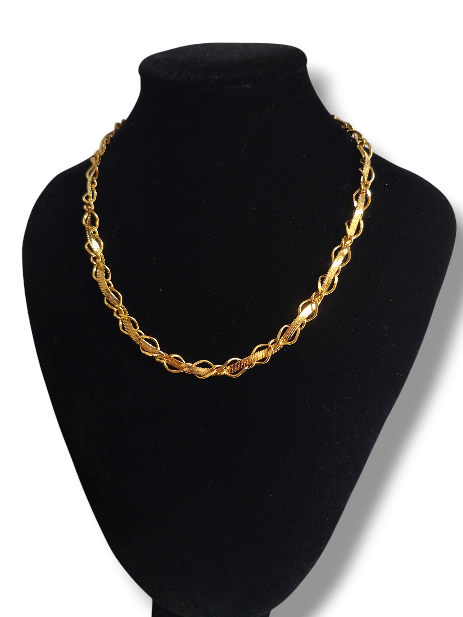 Collier or