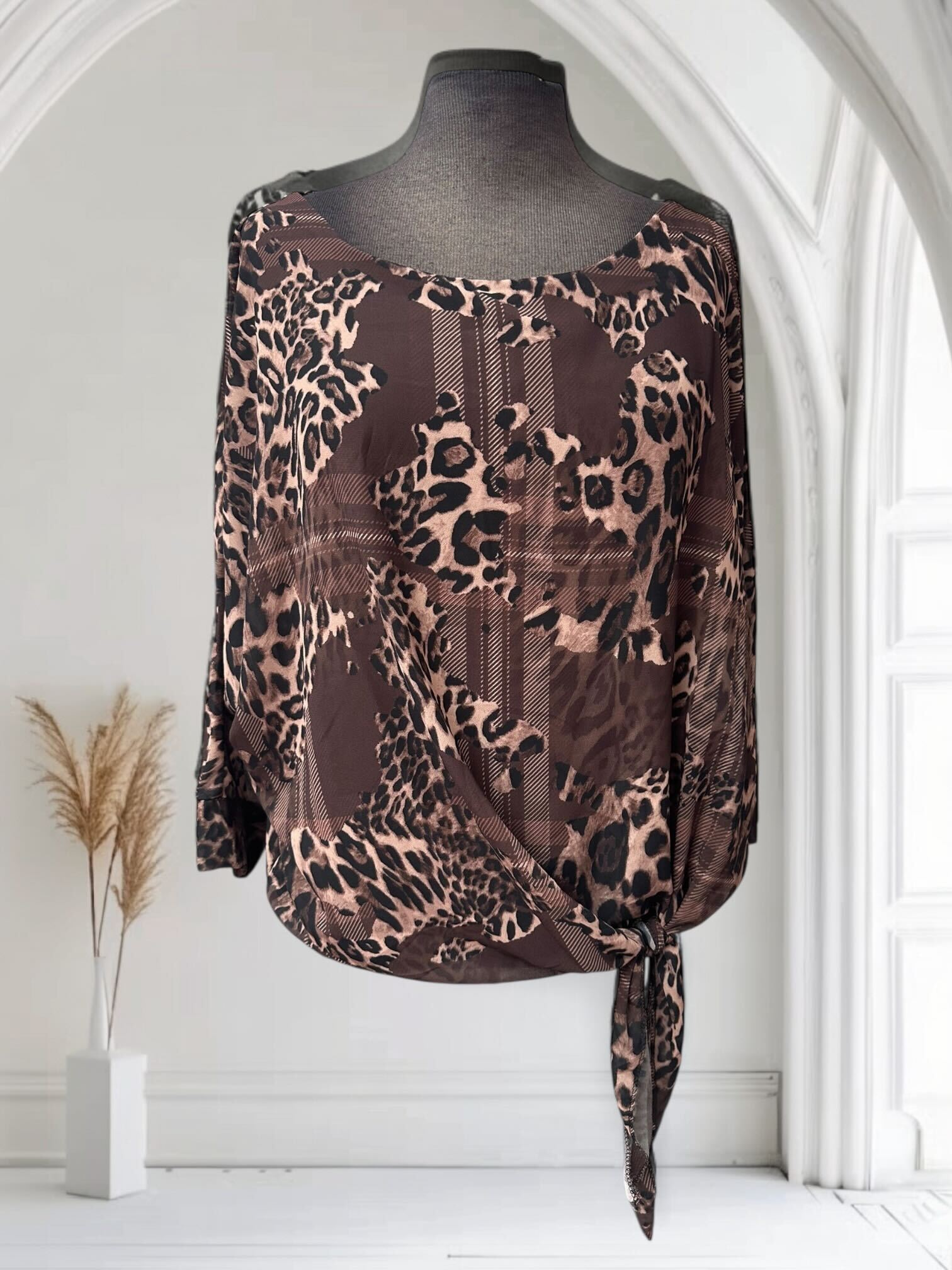 Blouse léopard et carreauté