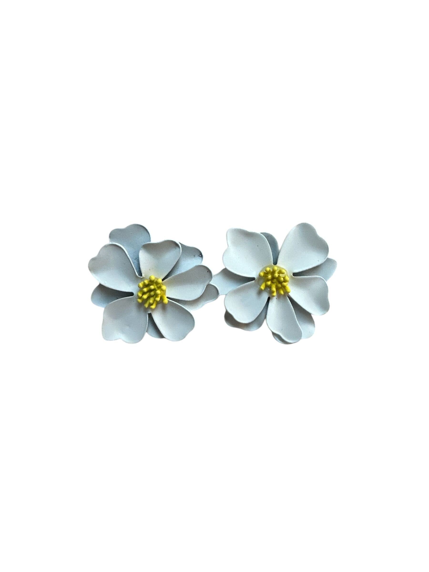 Boucle d'oreille en fleur