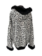 Veste avec bordure de fourrure