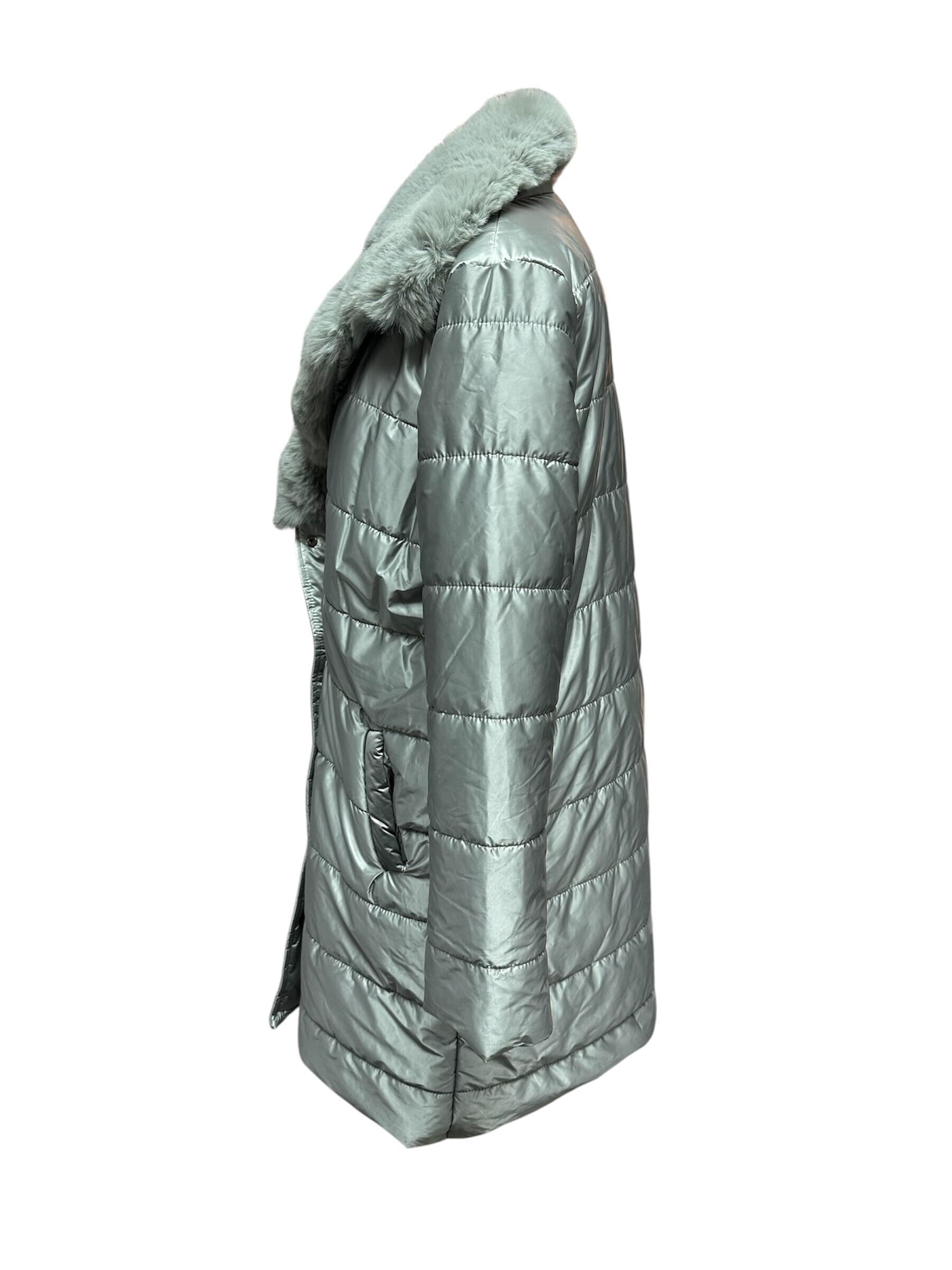 Manteau avec col en fourrure