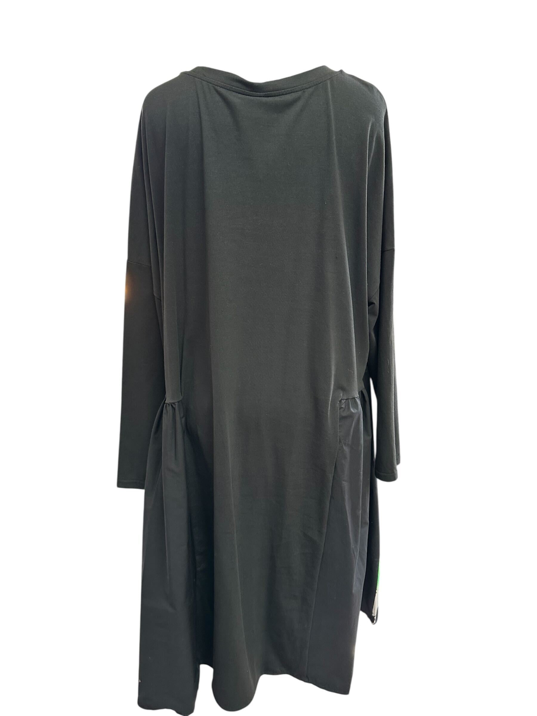 Robe (avec motif vert et argent)
