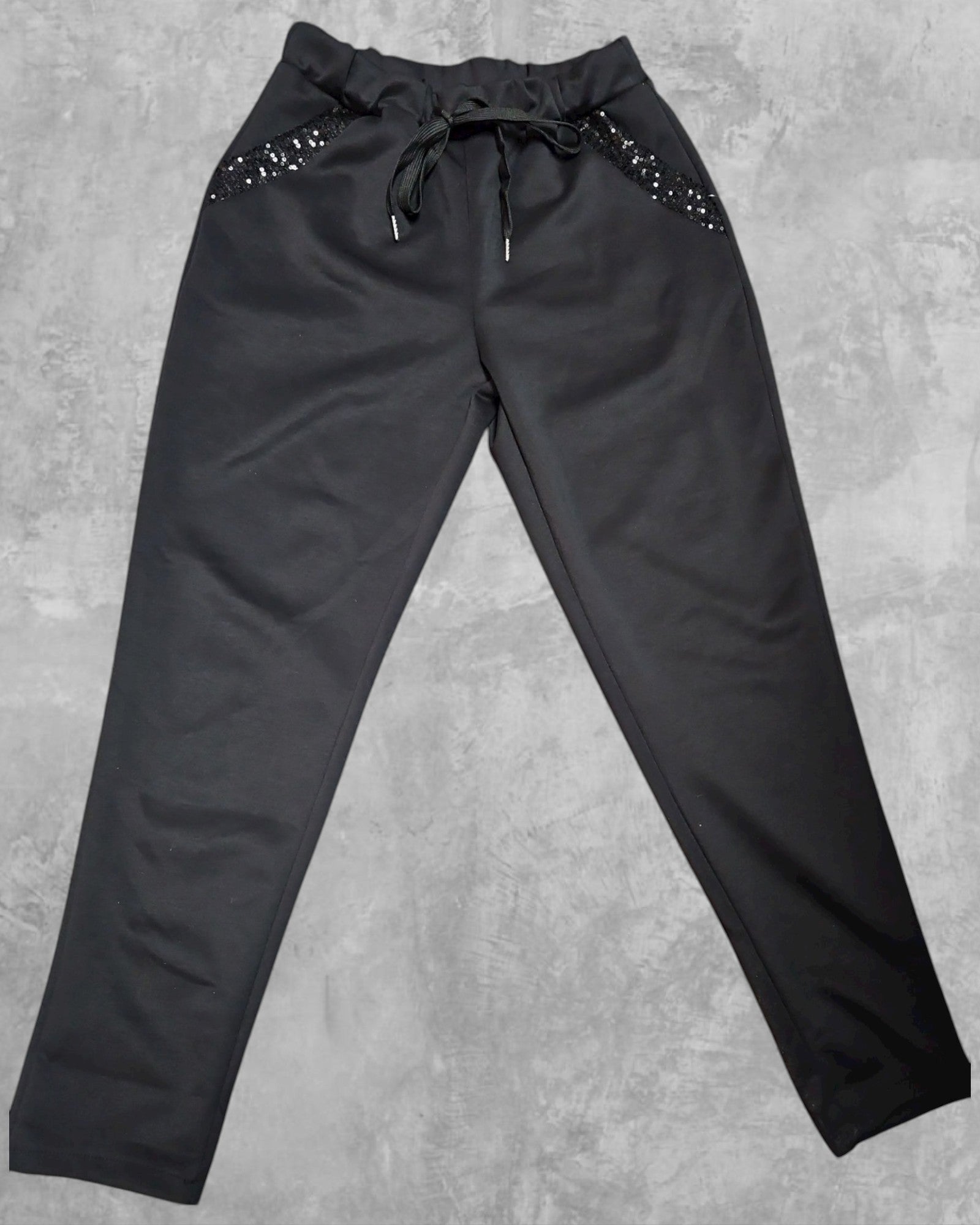 Pantalon avec bandes brillantes sur les poches