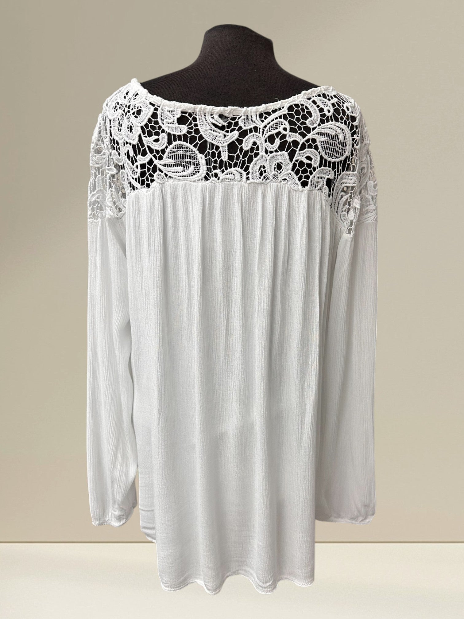 Blouse avec dentelle