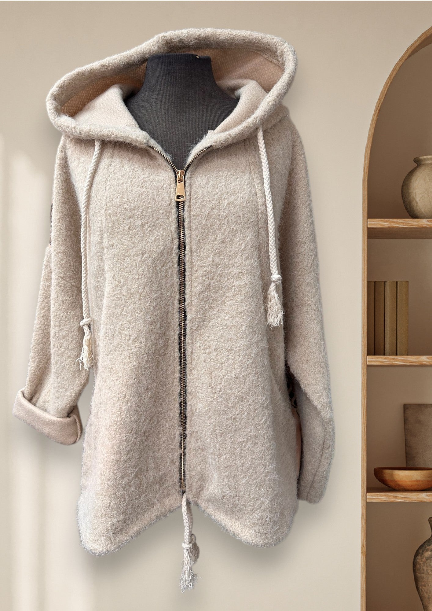 Manteau avec motif de chaînes au dos
