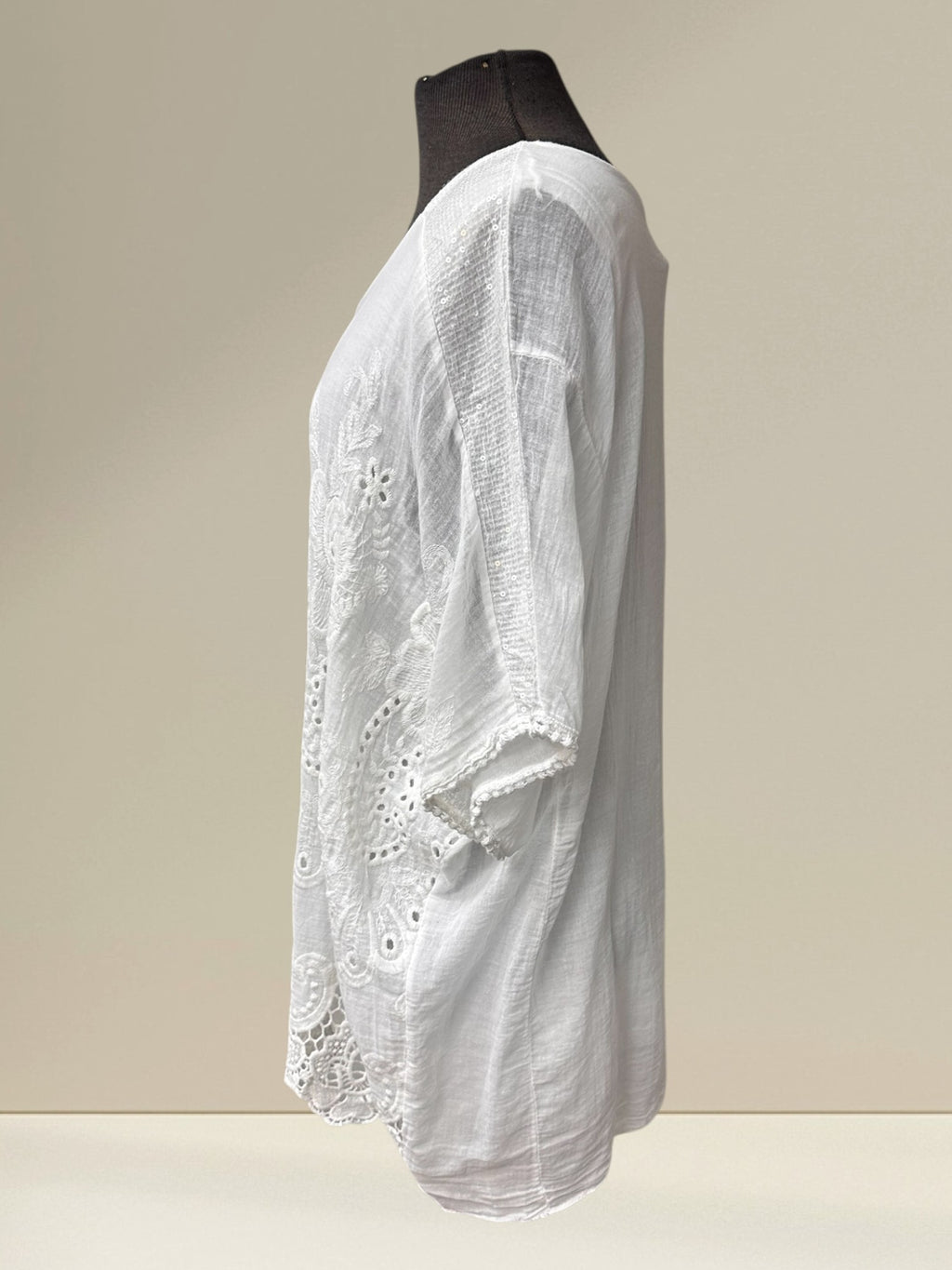 Blouse (fleurs brodées)