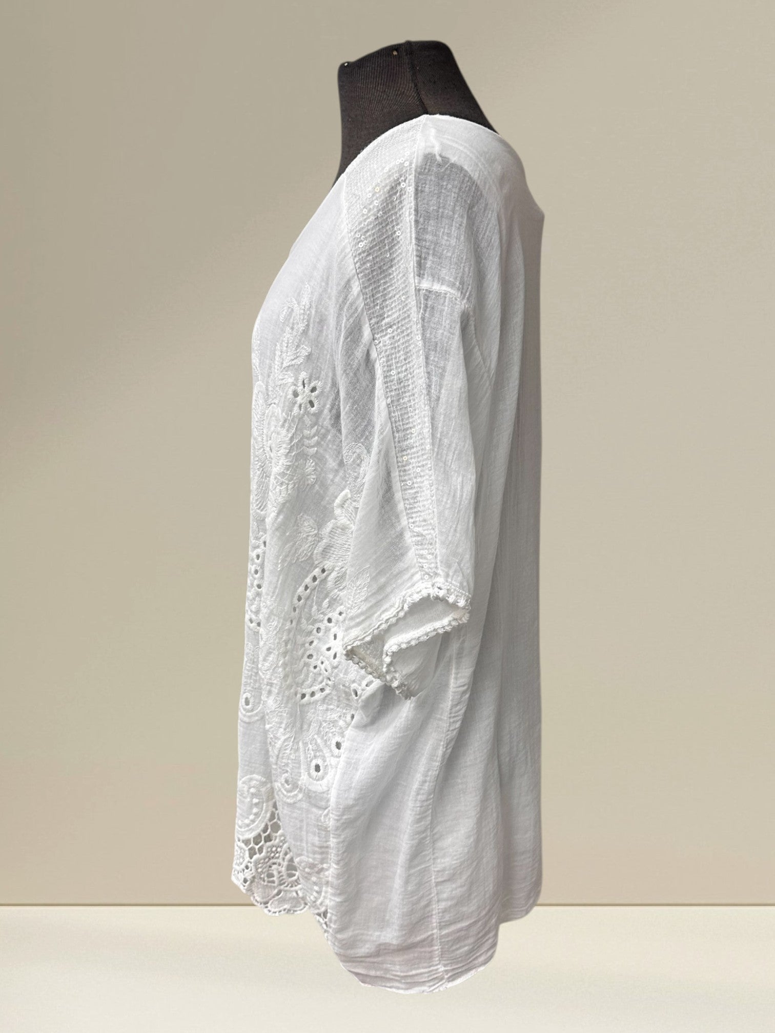 Blouse (fleurs brodées)