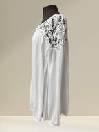 Blouse avec dentelle