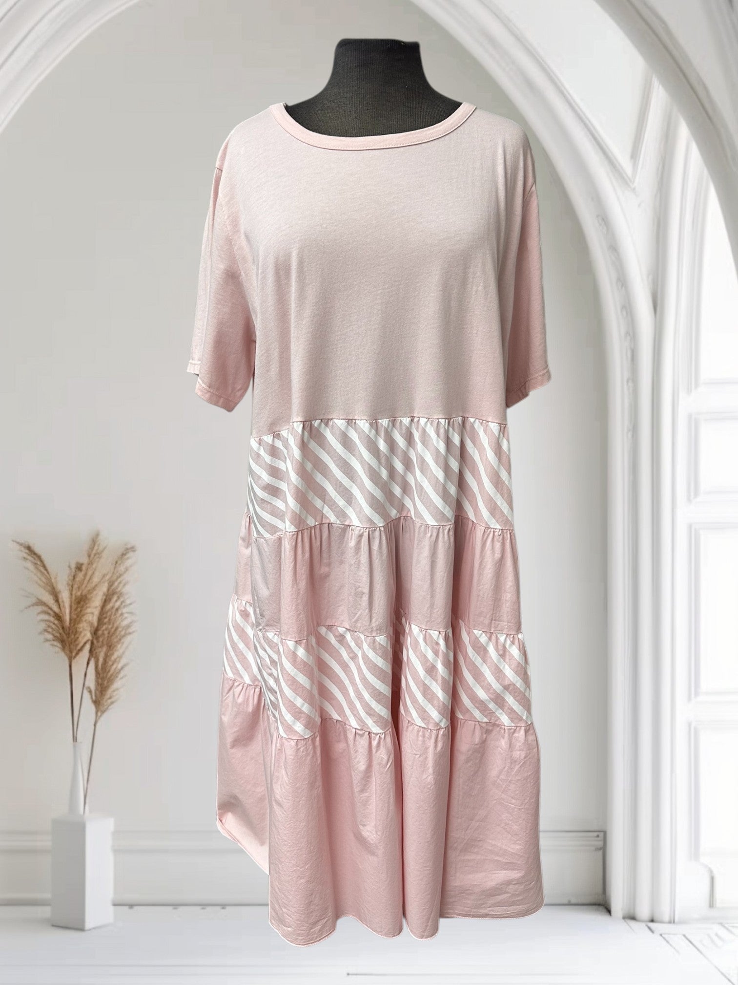 Robe (avec rayure)