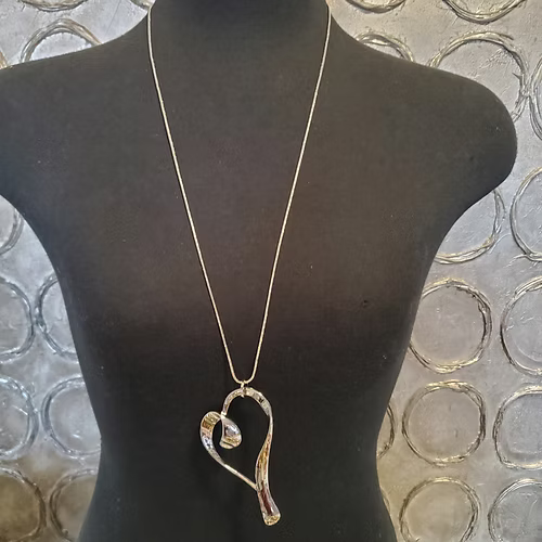Collier et boucles d'oreilles (Coeur)