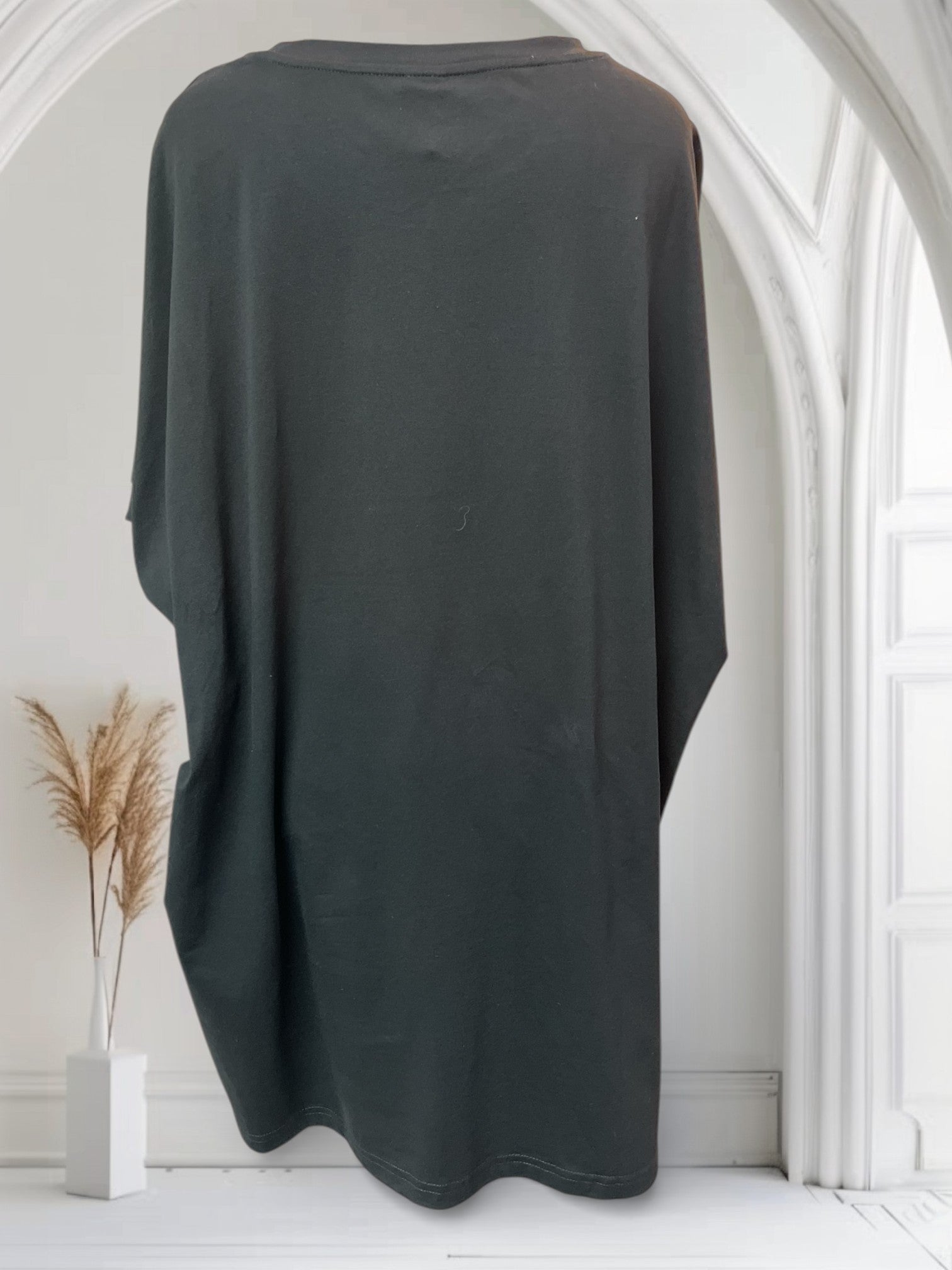 T-shirt avec fleurs (brodée et paillettes)