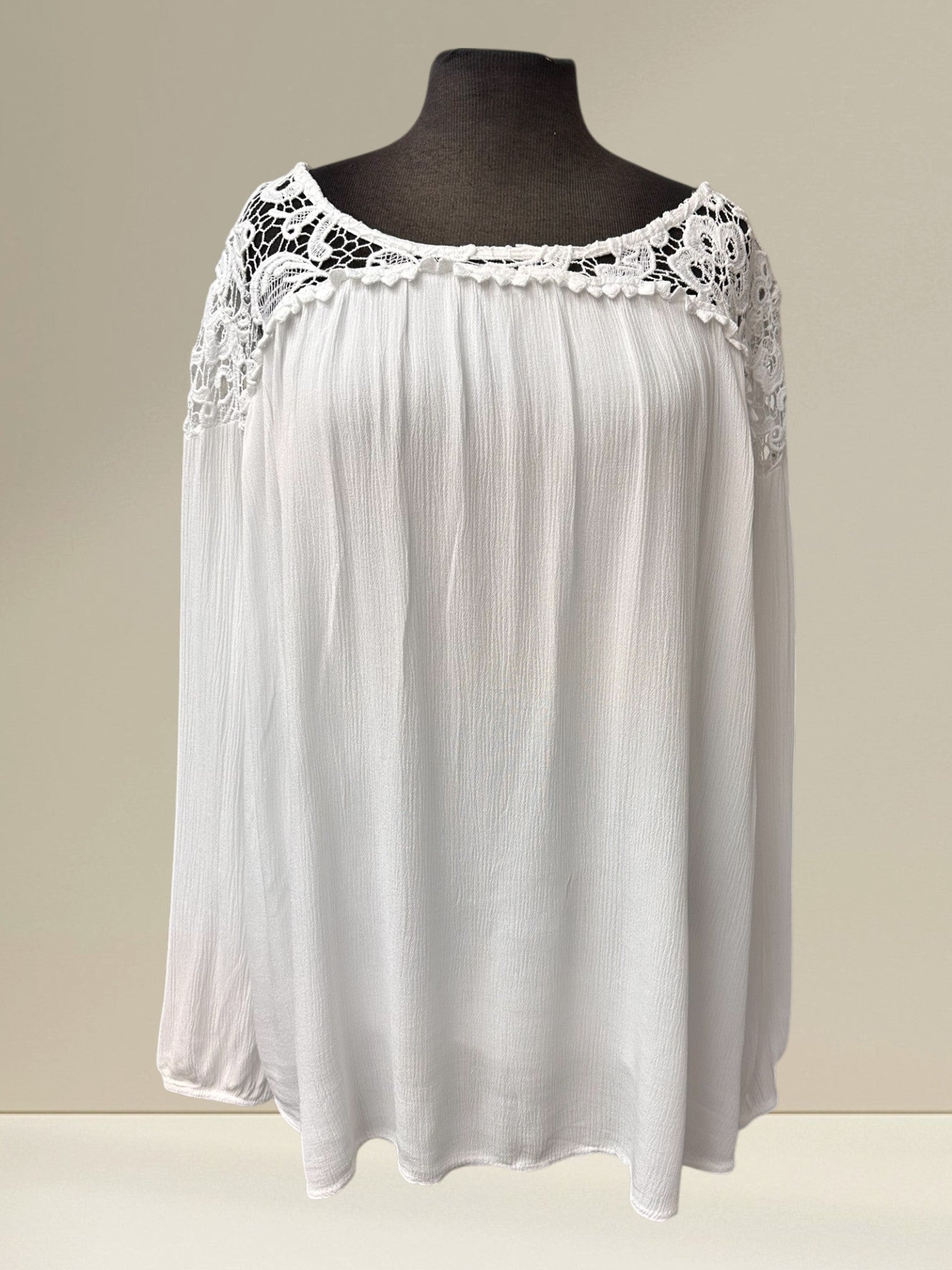 Blouse avec dentelle